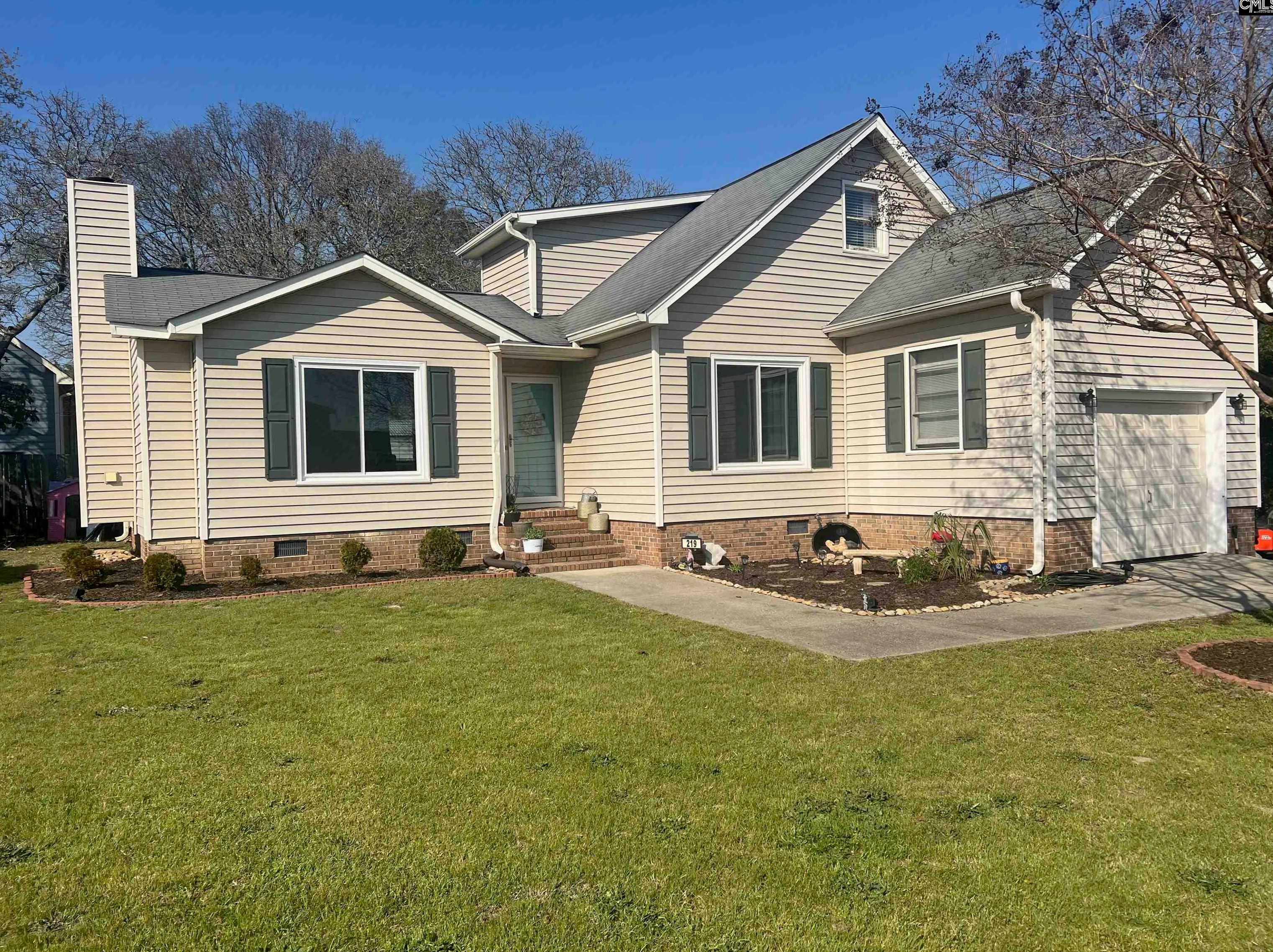 219 Hermitage Rd, Lexington, SC 29072-2243