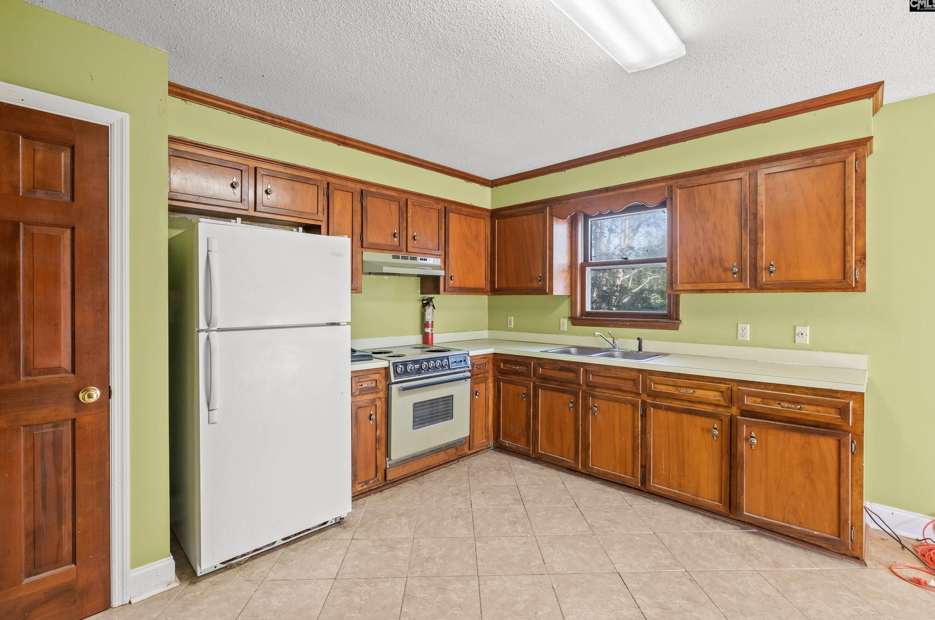 4204 Ivy Hall Dr, Columbia SC 29206-1227 exterior