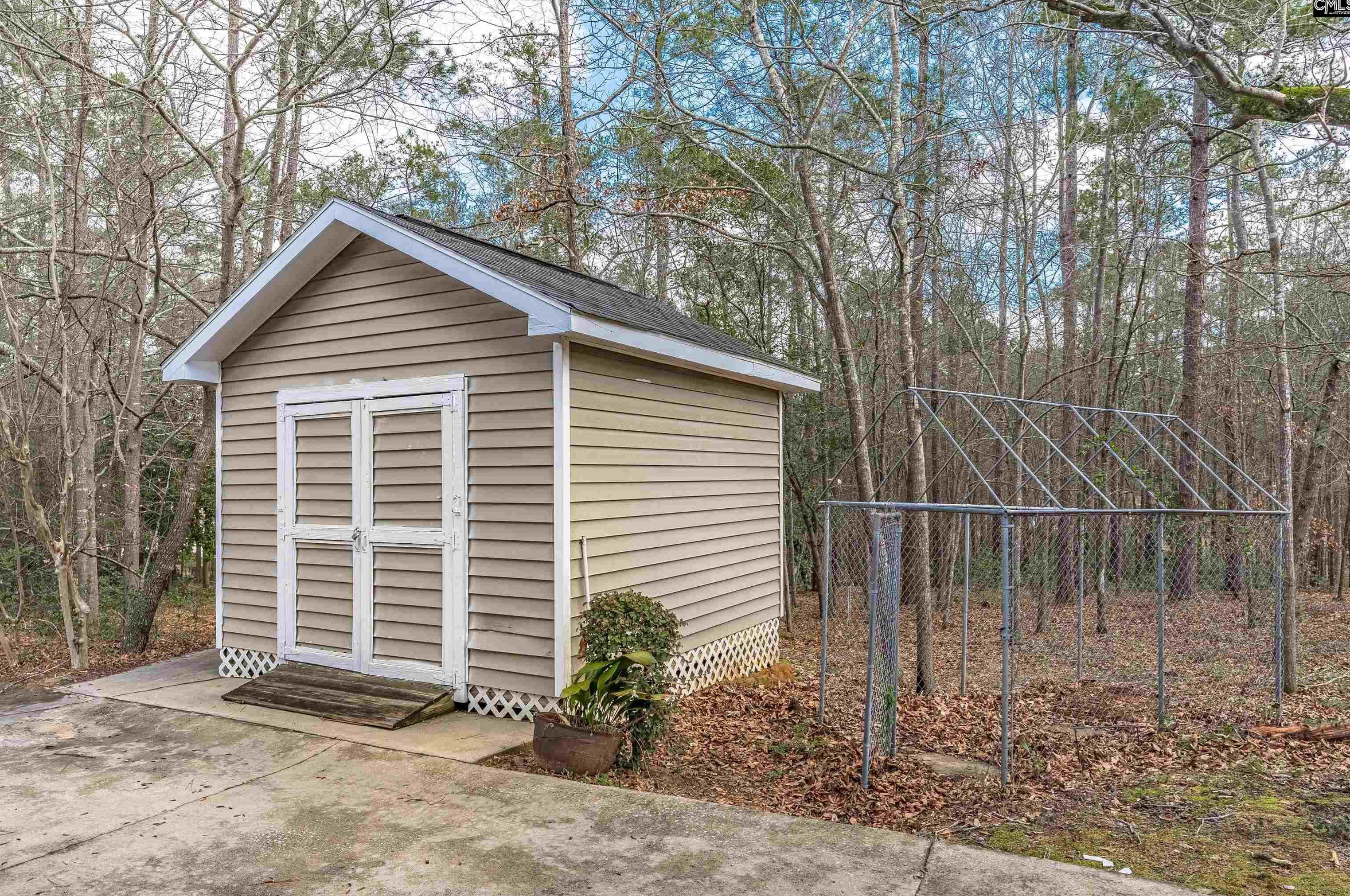 201 Arcadia Lk Dr, Columbia SC 29206-1321 exterior