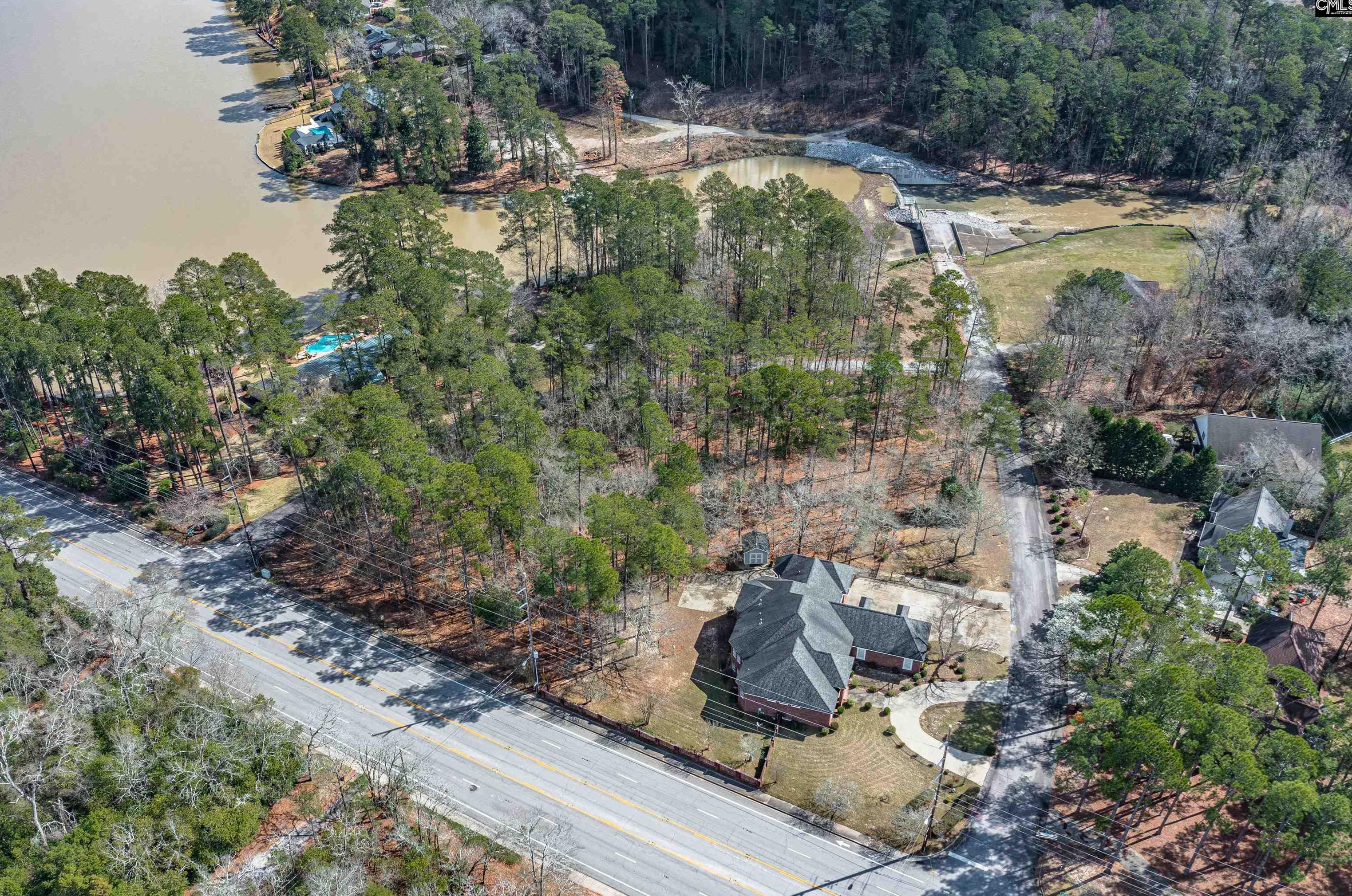 201 Arcadia Lk Dr, Columbia SC 29206-1321 exterior