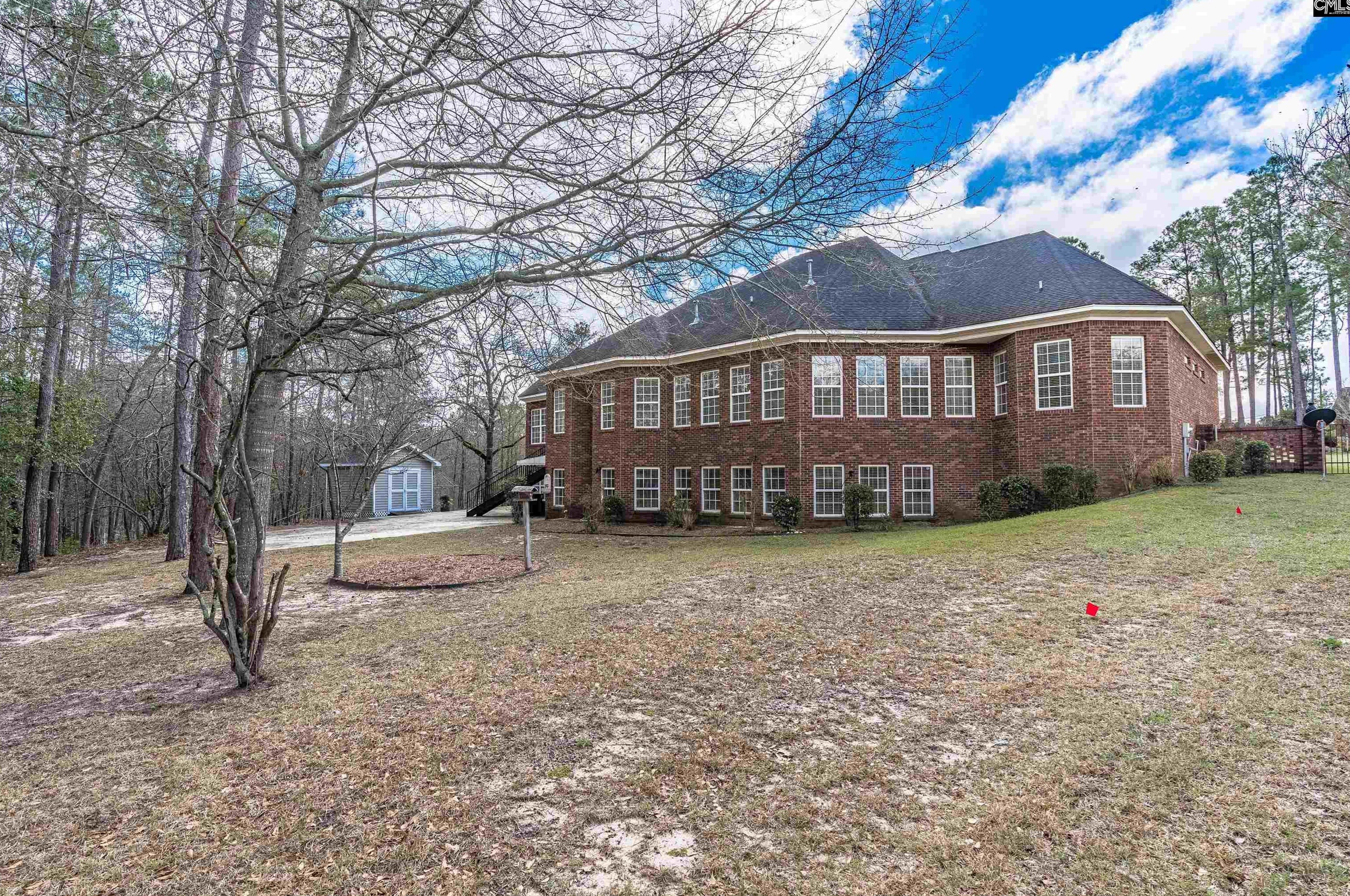 201 Arcadia Lk Dr, Columbia SC 29206-1321 exterior