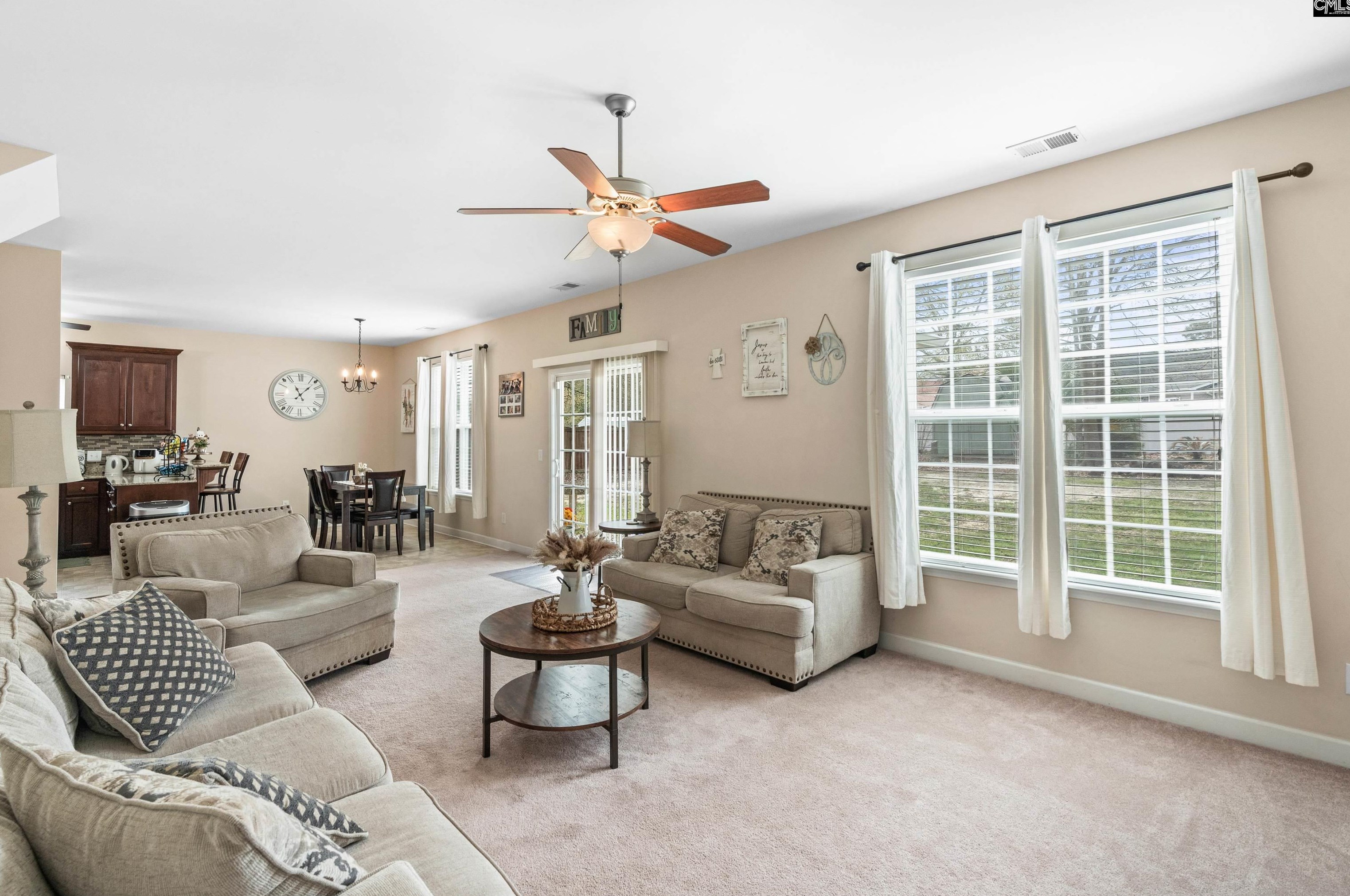 11 Heatherwood Dr, Lugoff SC  29078-7103 exterior