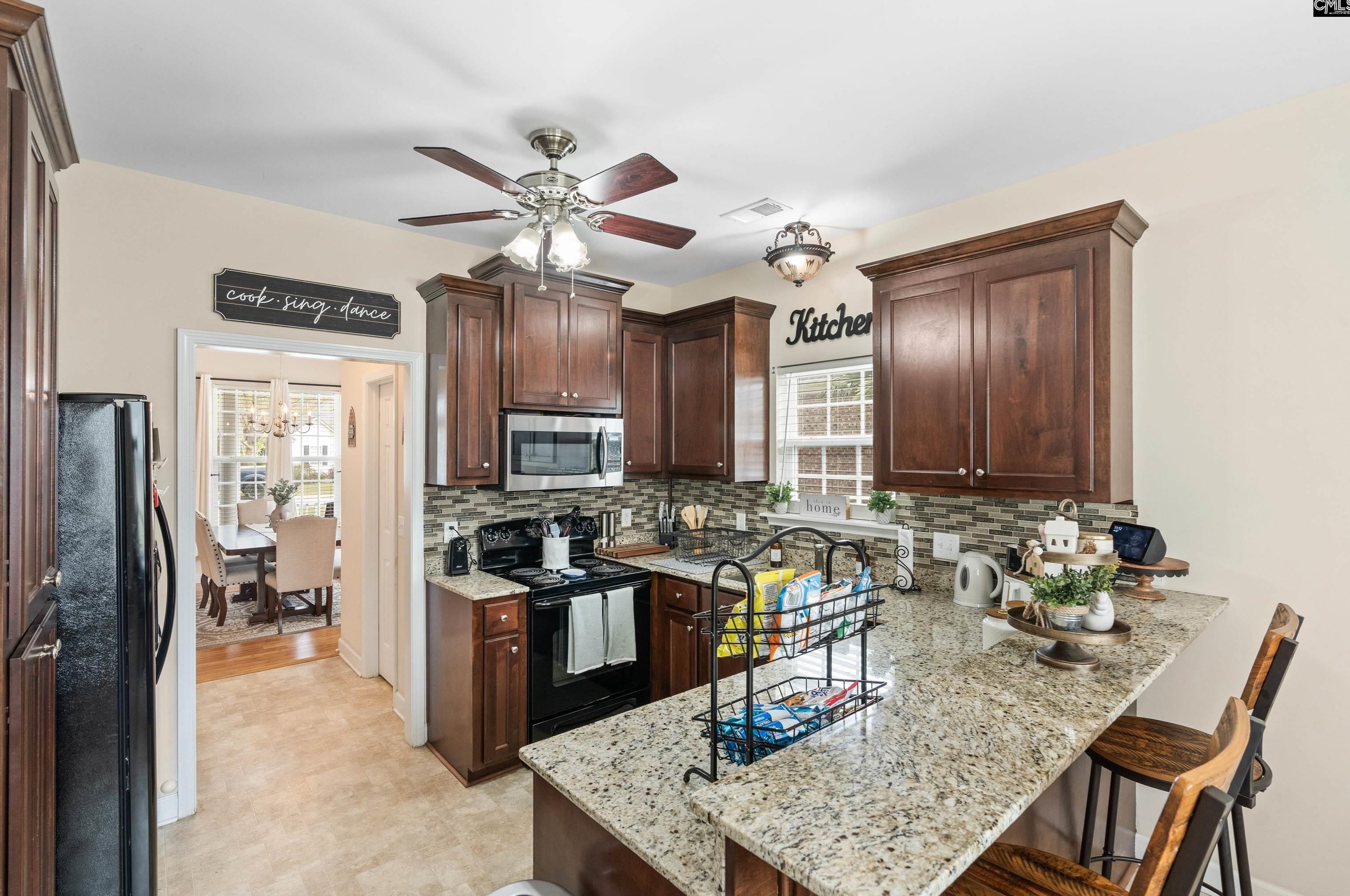 11 Heatherwood Dr, Lugoff SC  29078-7103 exterior
