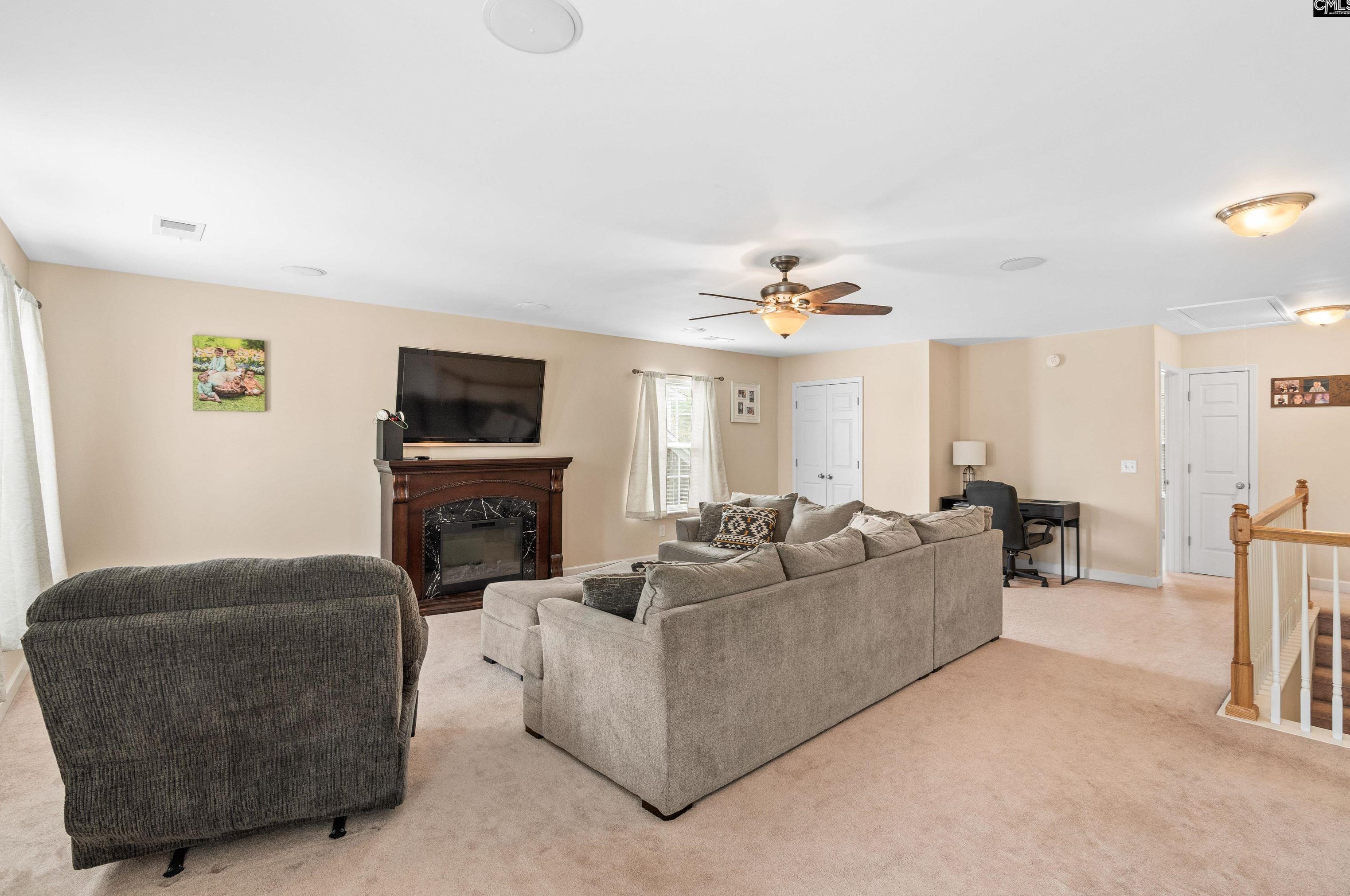 11 Heatherwood Dr, Lugoff SC  29078-7103 exterior