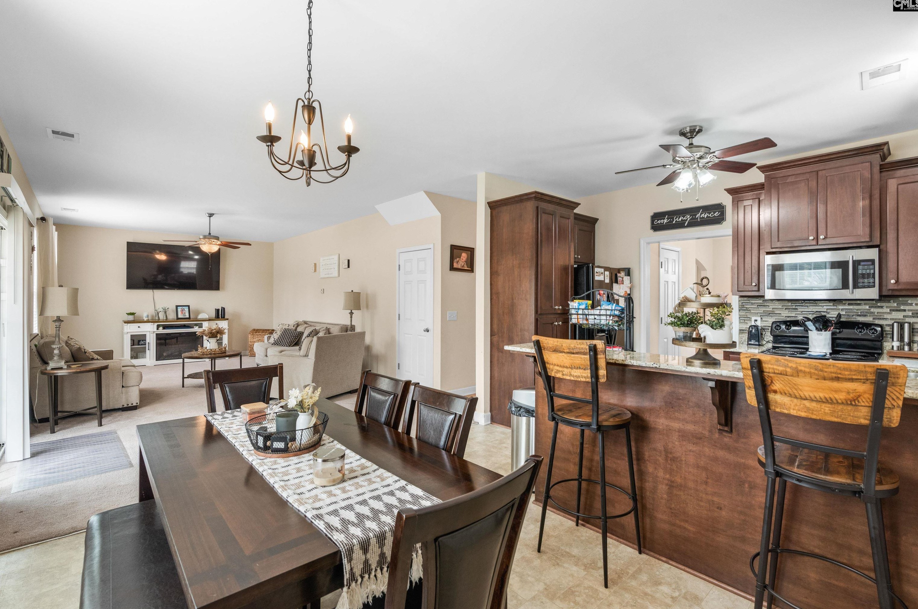 11 Heatherwood Dr, Lugoff SC  29078-7103 exterior