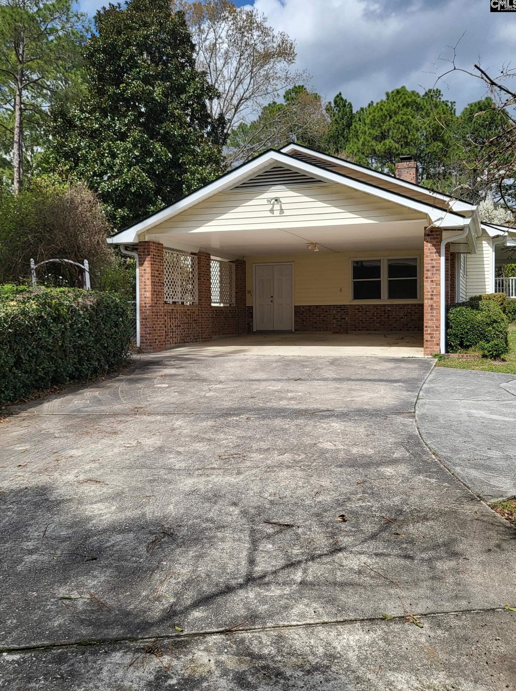 1243 Fredericksburg Dr, Lugoff, SC 29078-9674