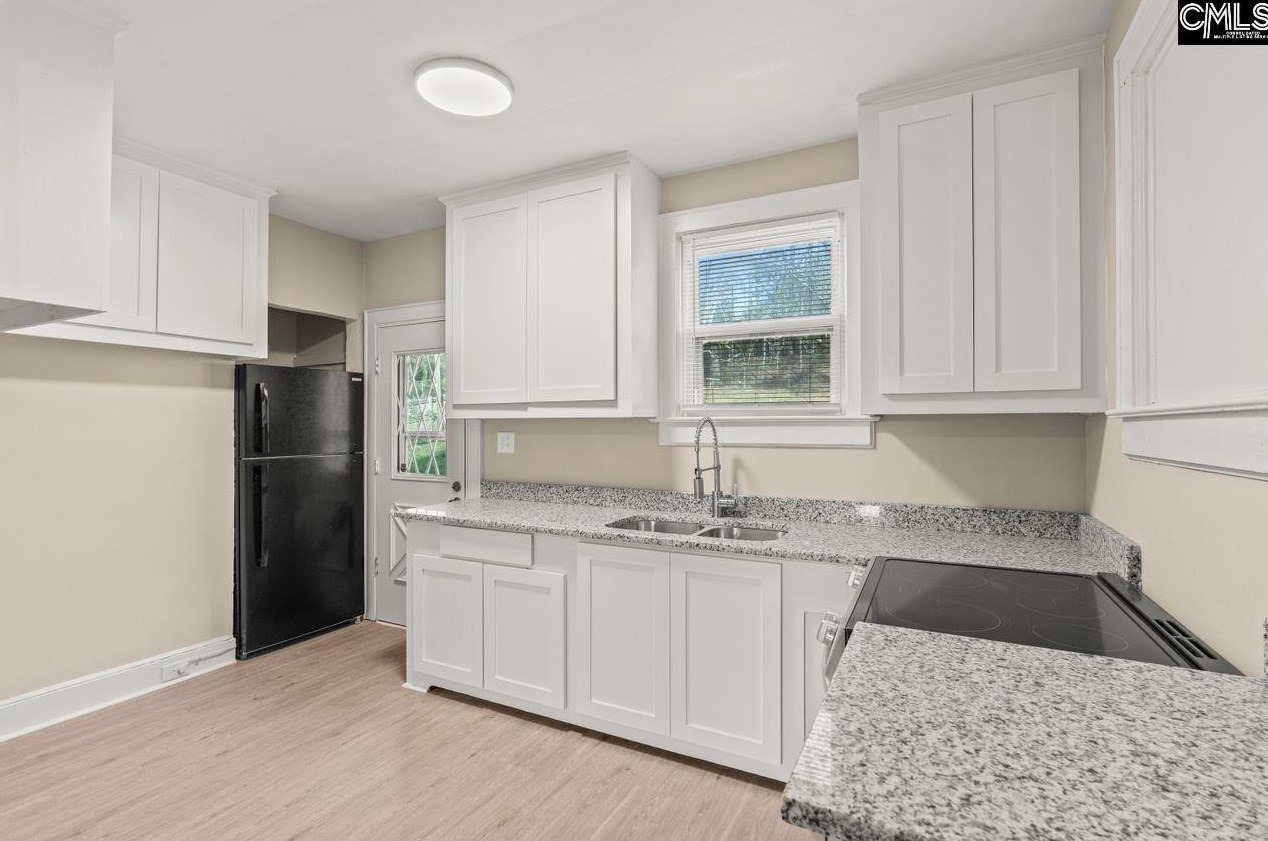 1619 Winyah Dr, Columbia SC  29203-2928 exterior