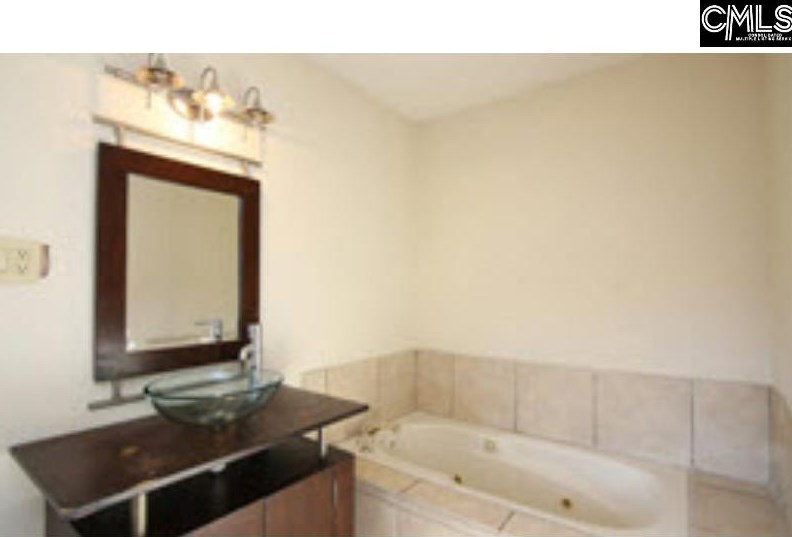 1 Eastpine Ct, Columbia SC 29212-2405 exterior