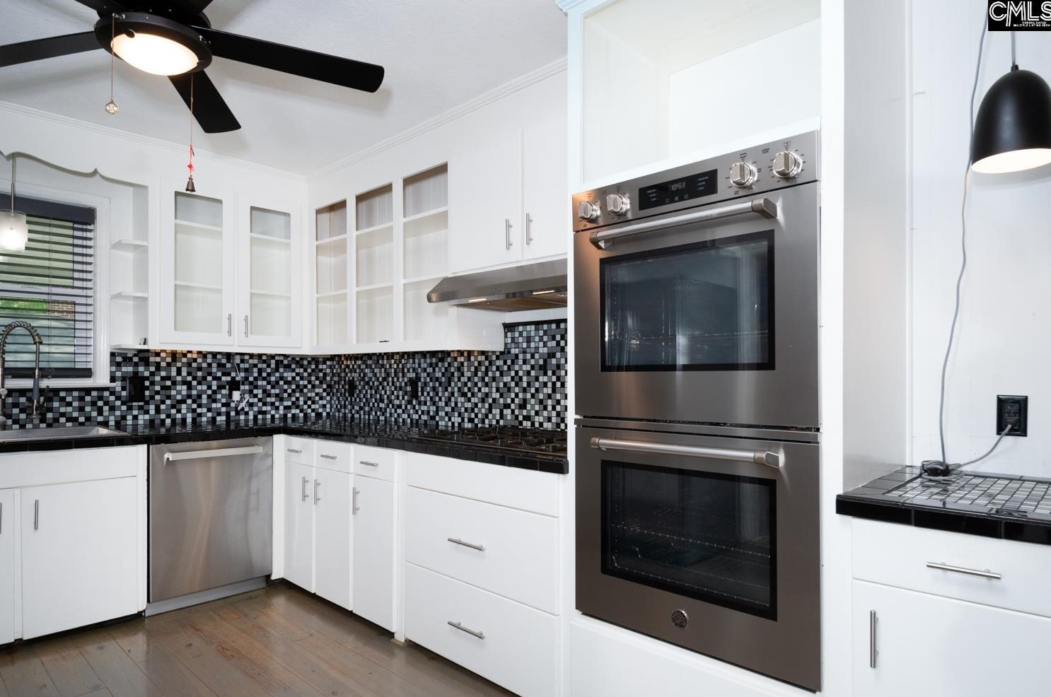 51 Downing St, Columbia SC 29209-1103 exterior