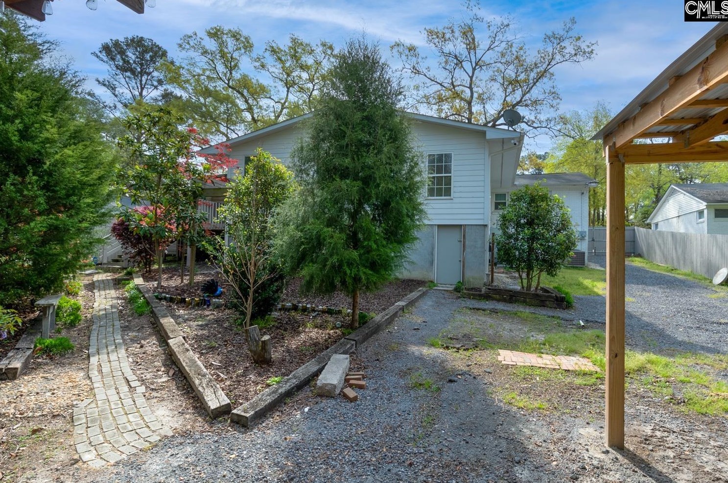 51 Downing St, Columbia SC 29209-1103 exterior