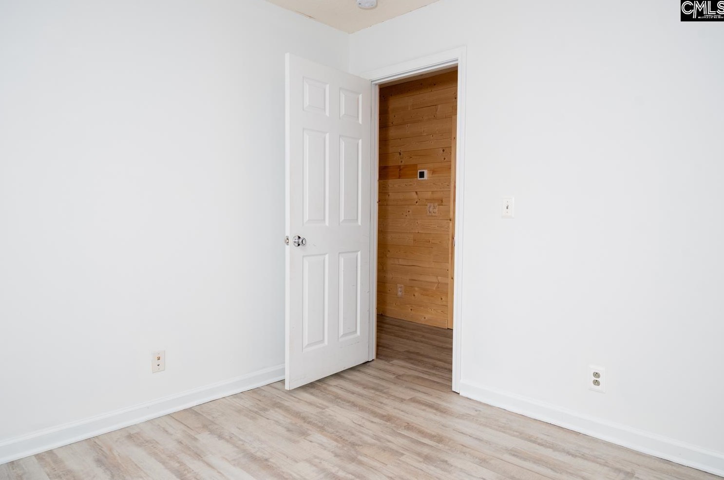 51 Downing St, Columbia SC 29209-1103 exterior