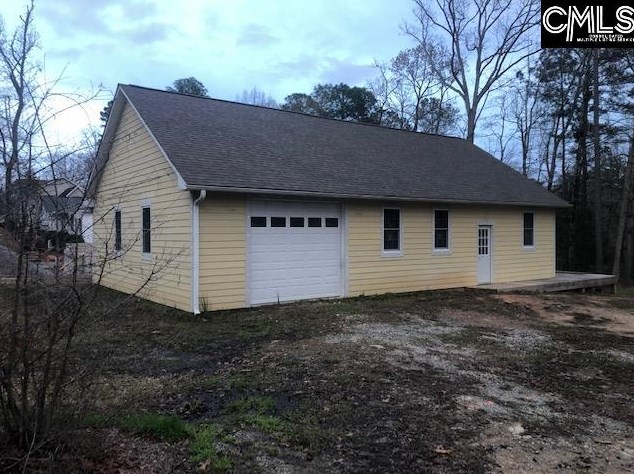227 Caro Ln, Lake Murray, SC 29036-9588
