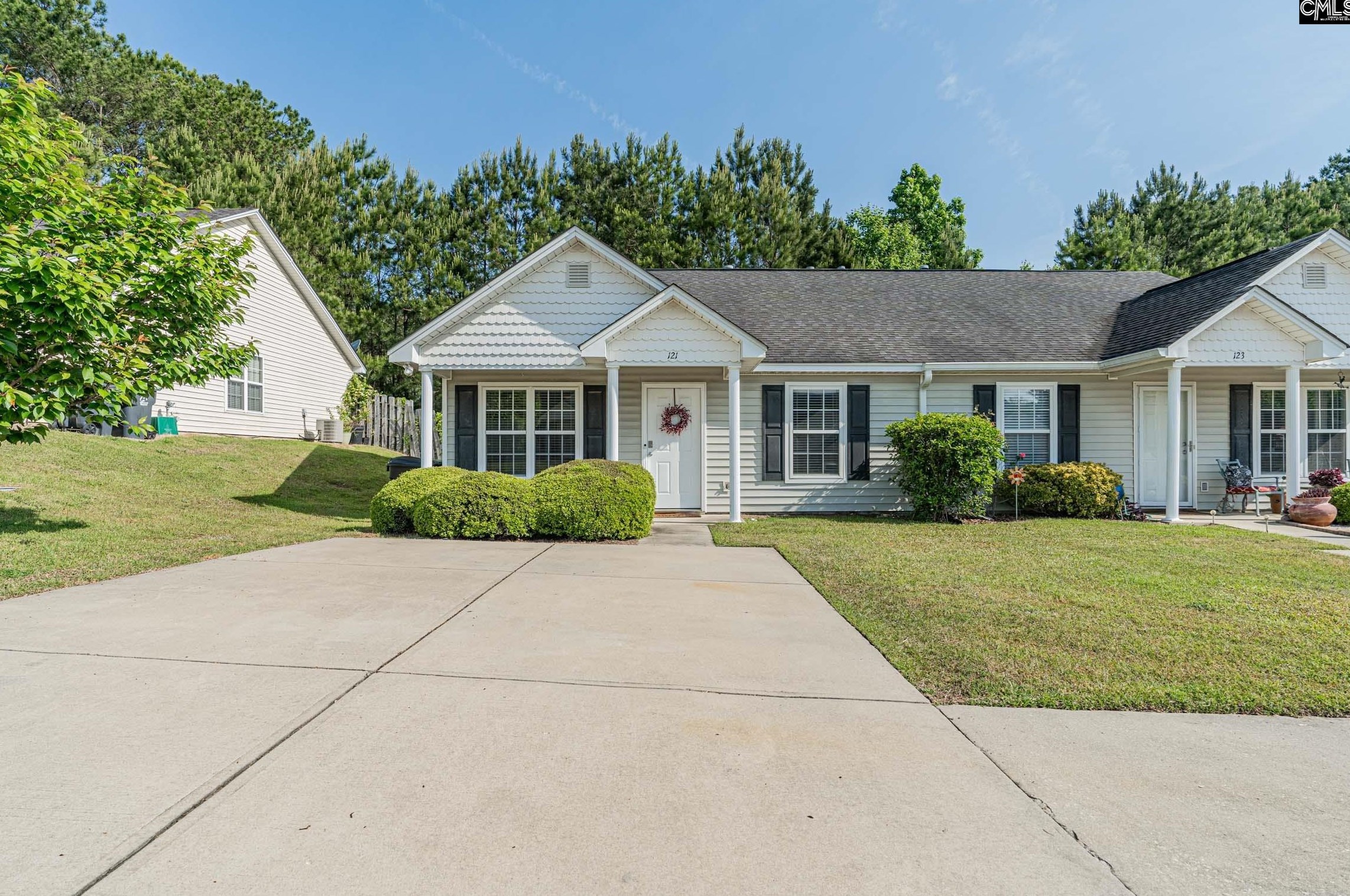 121 Palm Ct, Lexington, SC 29072-7380