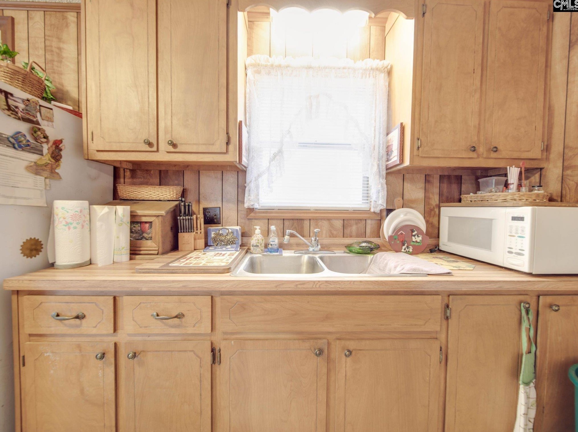 2332 Beaver Crk Rd, Red Hill SC 29020-8438 exterior