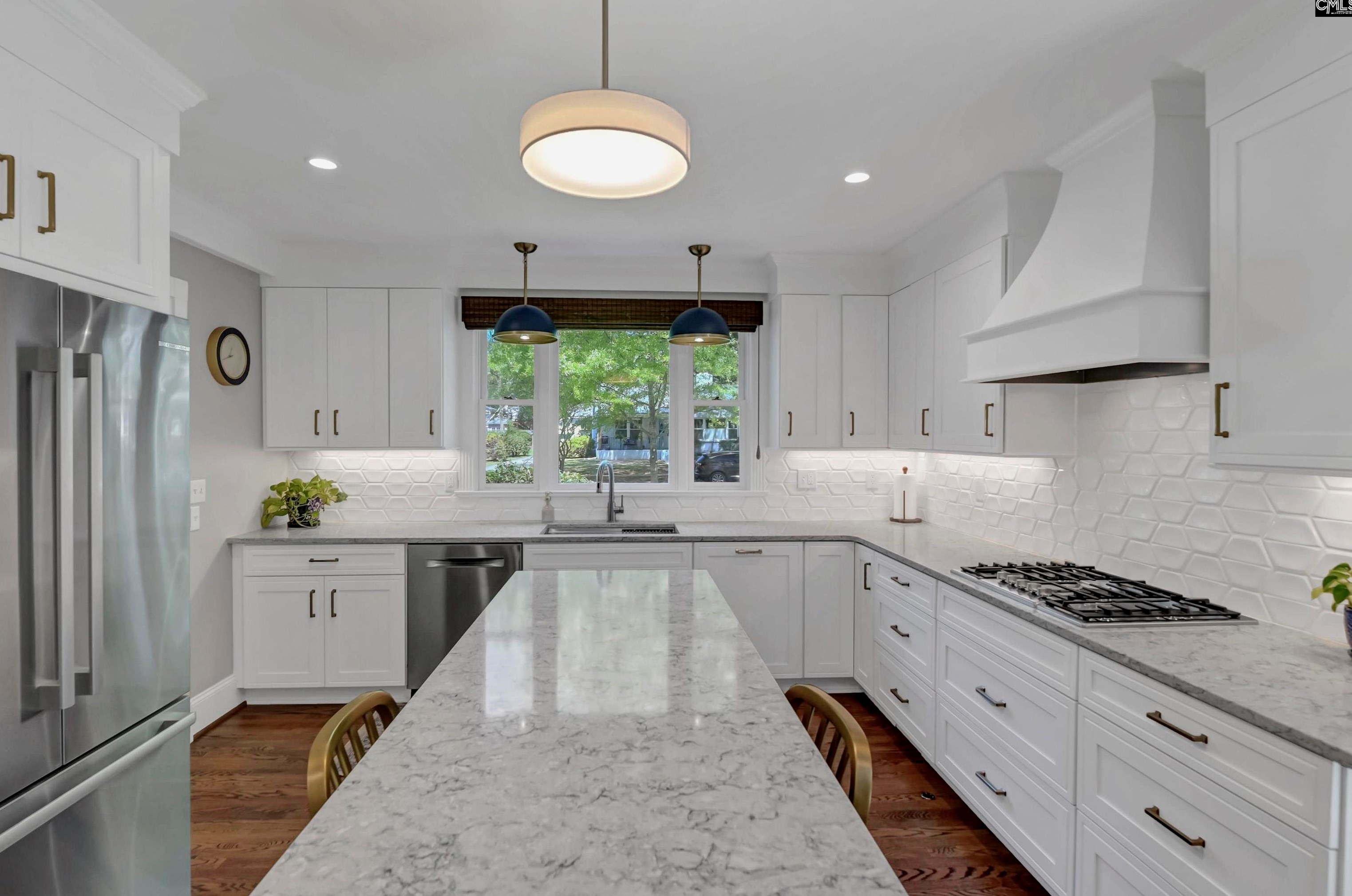 2714 Kiawah Ave, Columbia SC 29205-3168 exterior