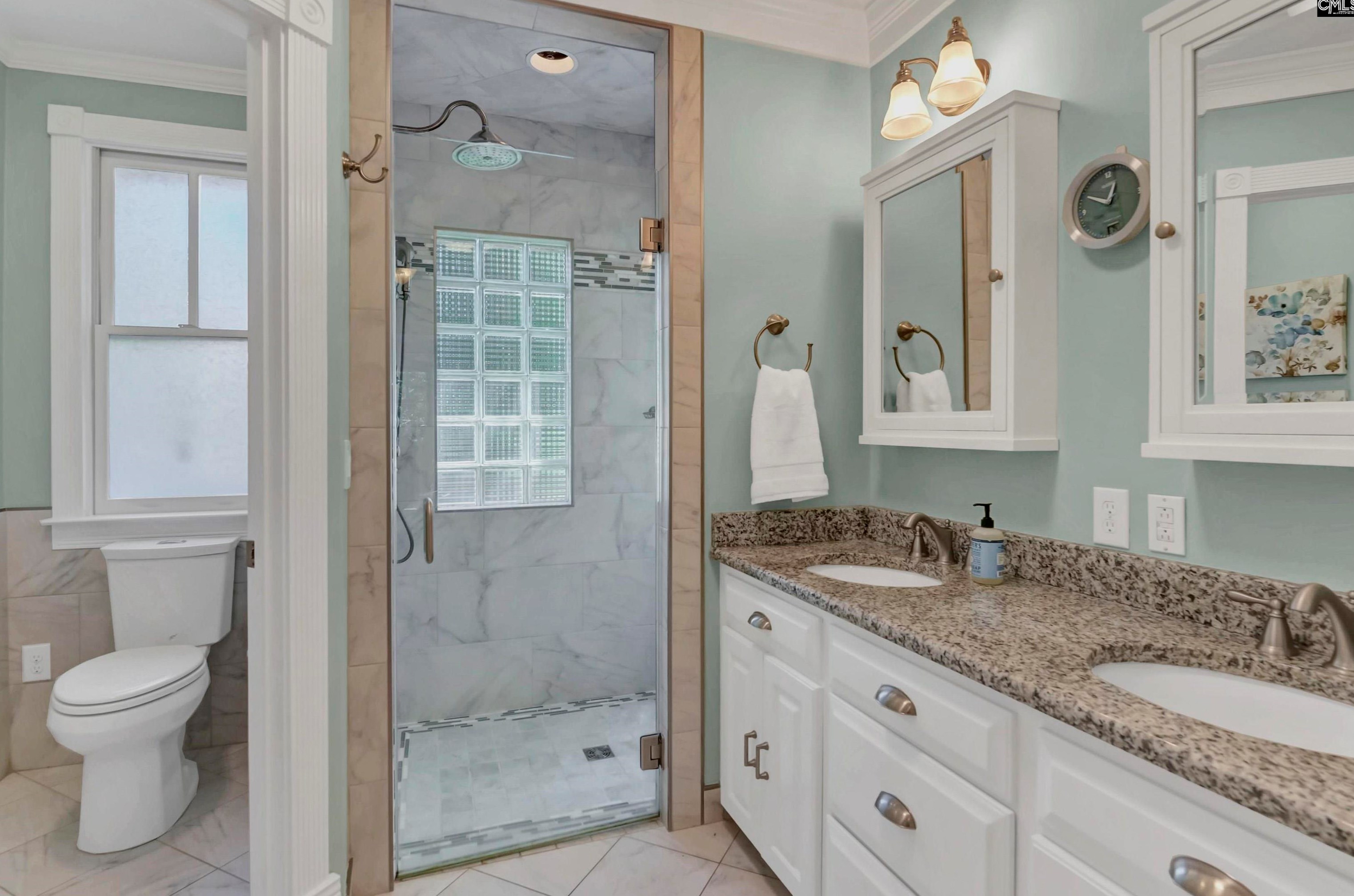 2714 Kiawah Ave, Columbia SC 29205-3168 exterior