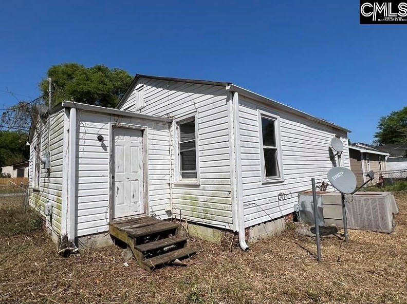 1817 English Ave, Columbia SC 29204-1452 exterior