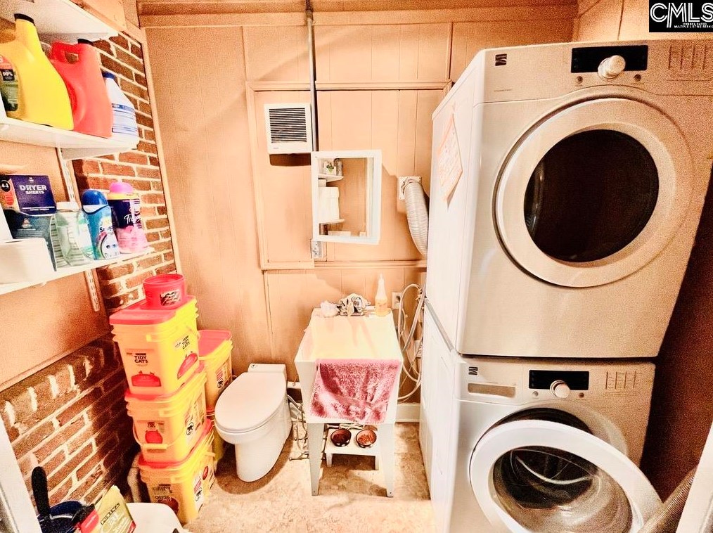 15 Holiday Cir, Columbia SC  29206-1020 exterior