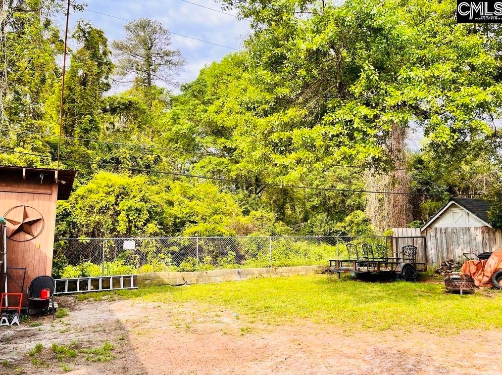 15 Holiday Cir, Columbia SC  29206-1020 exterior