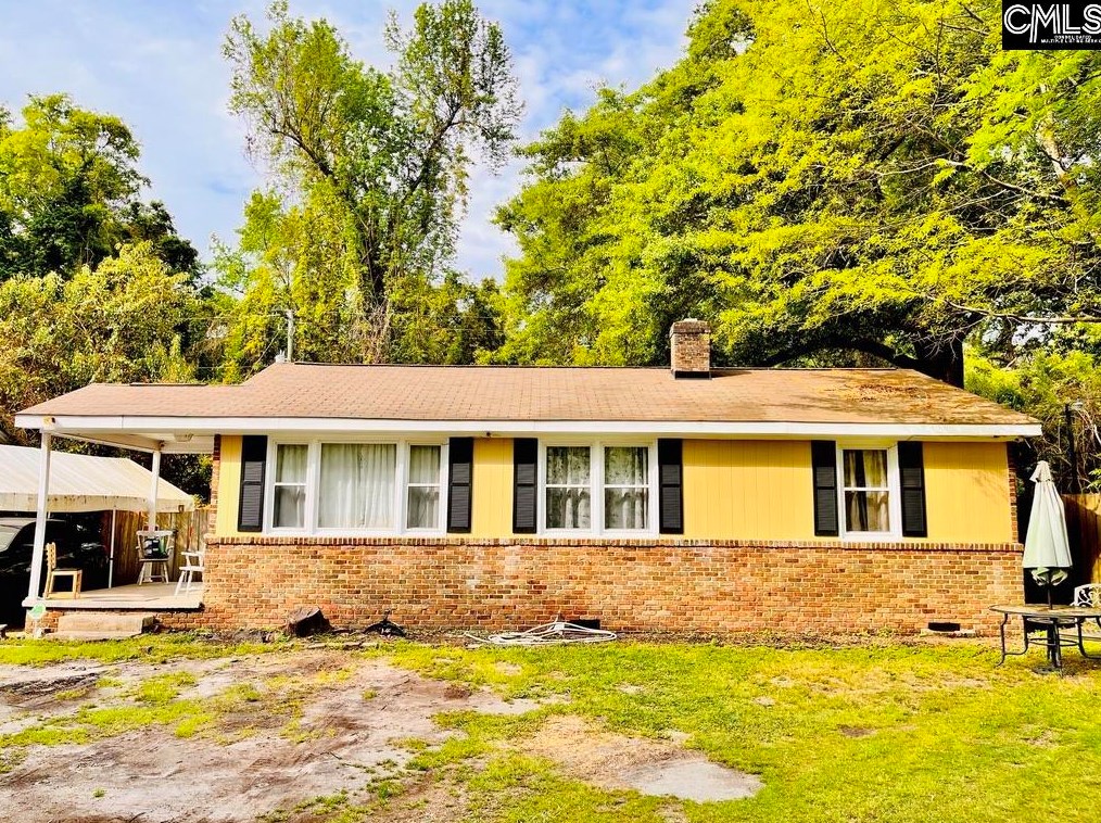 15 Holiday Cir, Columbia SC  29206-1020 exterior