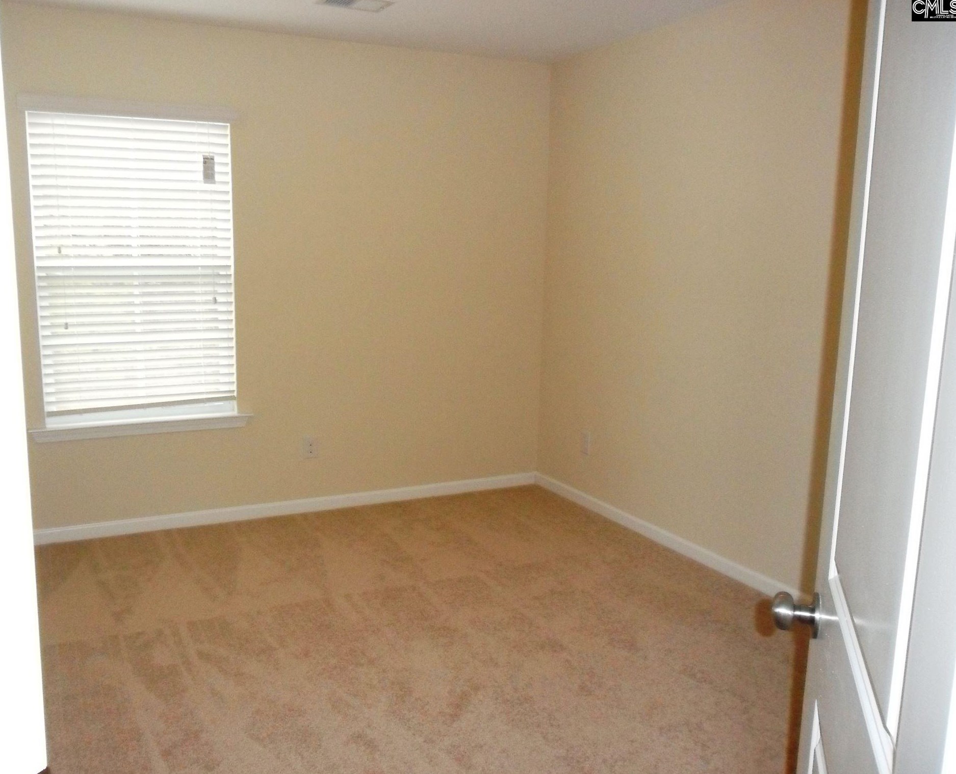 320 Favorite Ct, Cayce-West Columbia, SC 29170