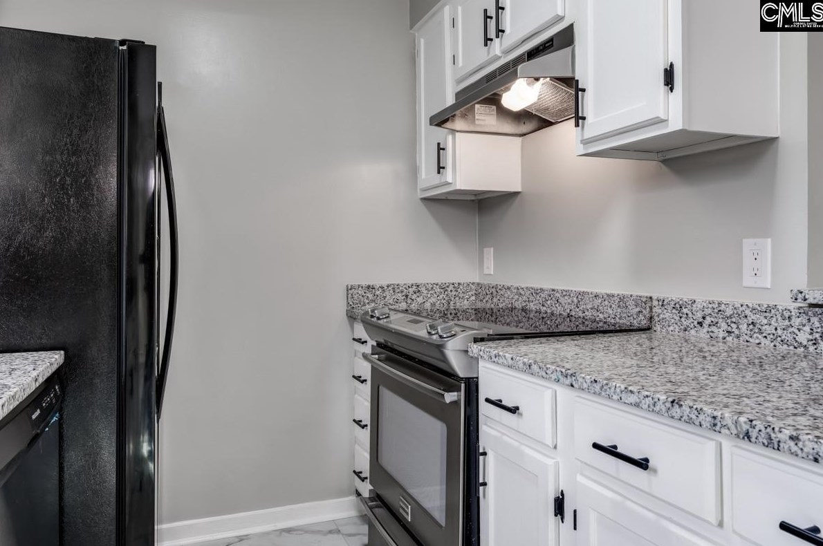 36 Canterbury Ct, Columbia SC 29210-6834 exterior