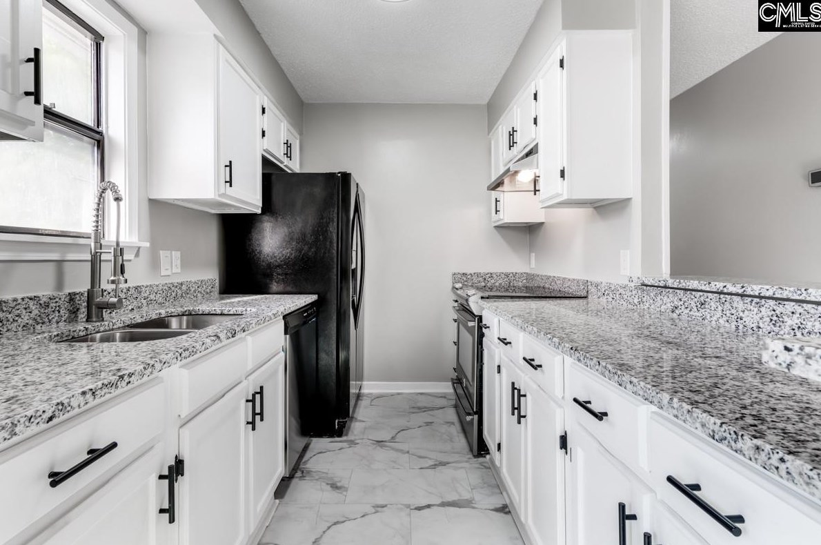 36 Canterbury Ct, Columbia SC 29210-6834 exterior