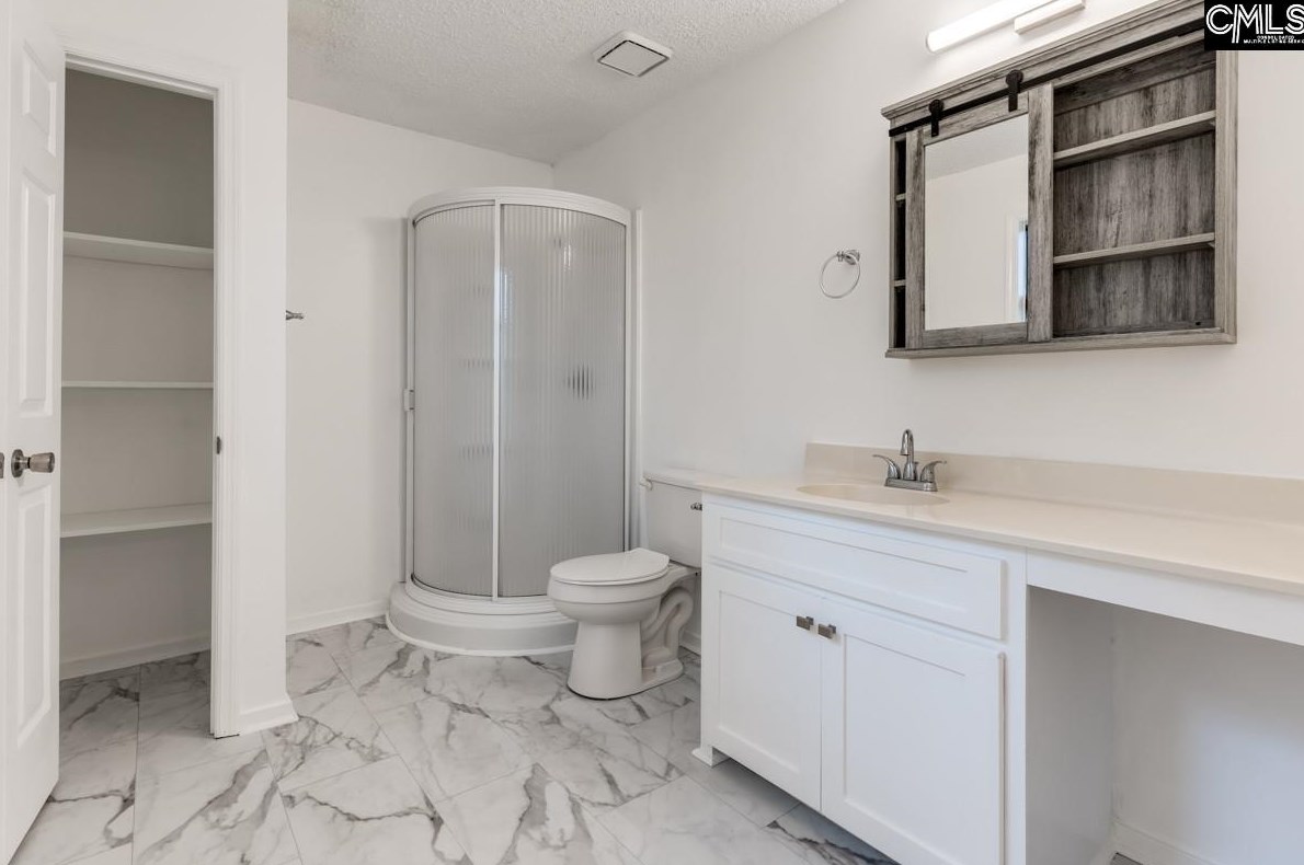 36 Canterbury Ct, Columbia SC 29210-6834 exterior