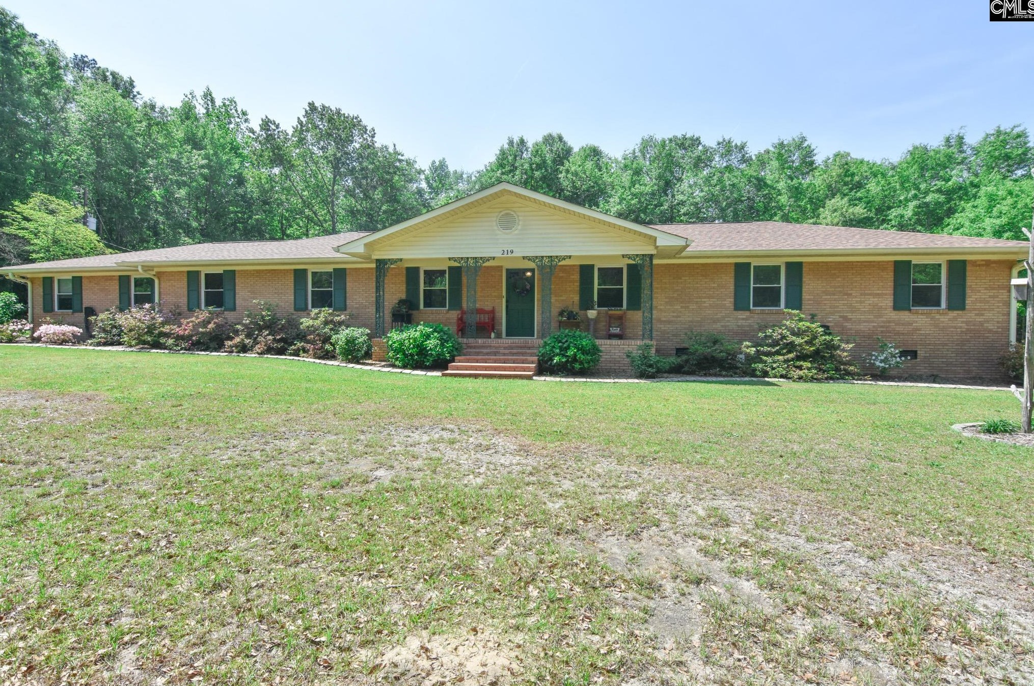 219 Lake Shore Cir, New Holland, SC 29164