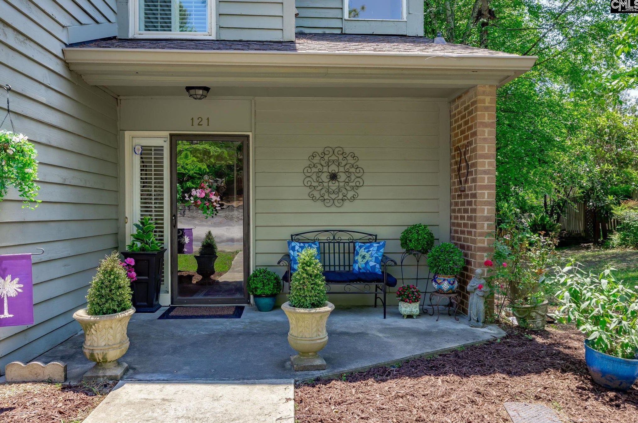 121 Shannondale Ct, Columbia, SC 29209-1226