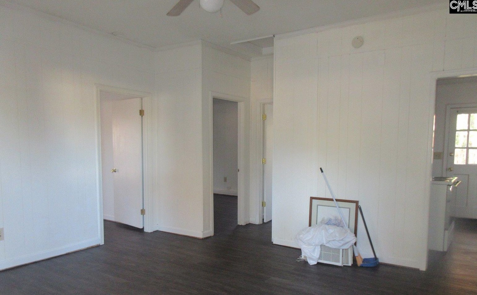 1327 Leaphart St, Cayce-West Columbia SC  29169-6519 exterior