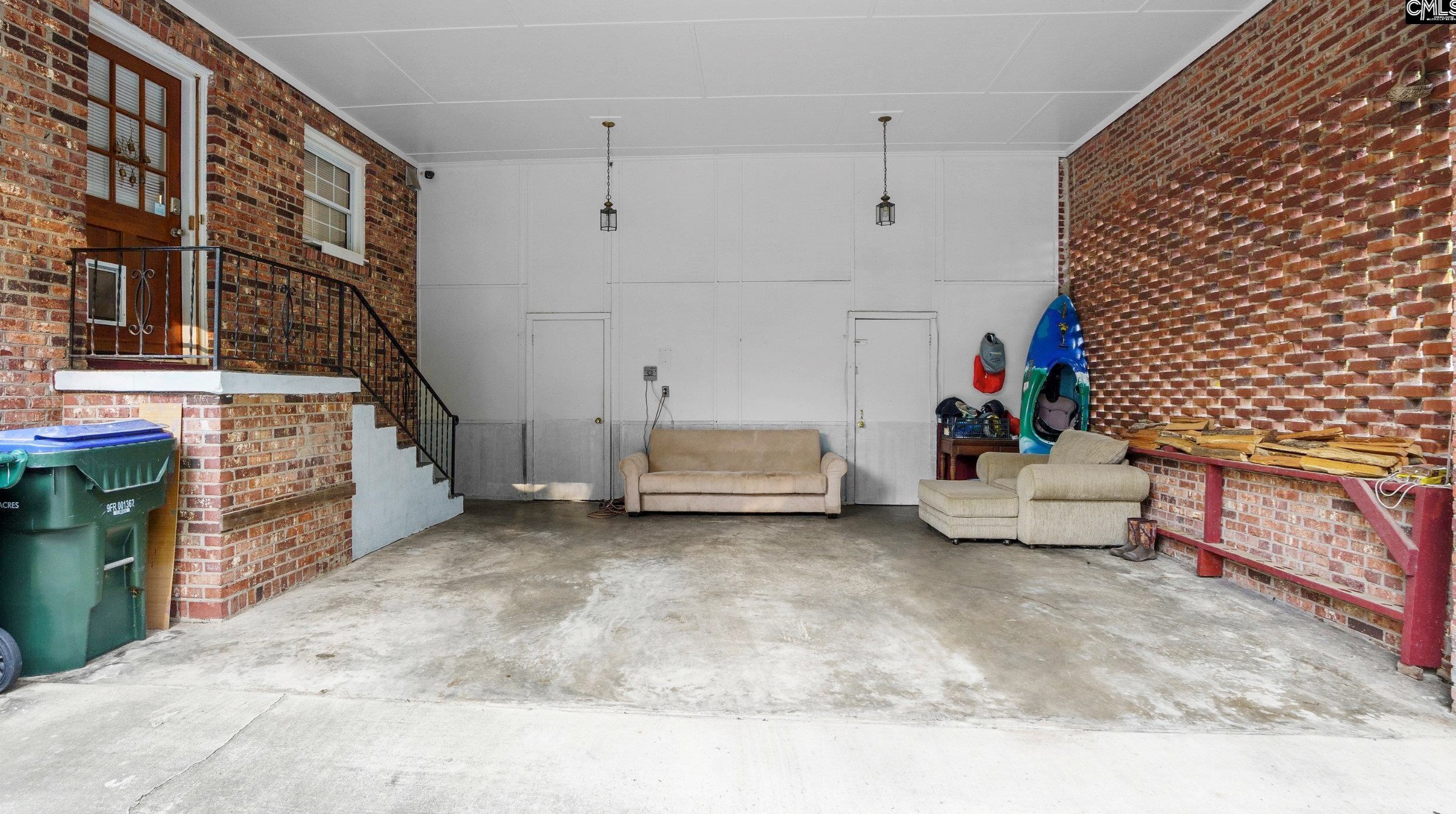 1462 Florawood Dr, Columbia SC  29204-3915 exterior