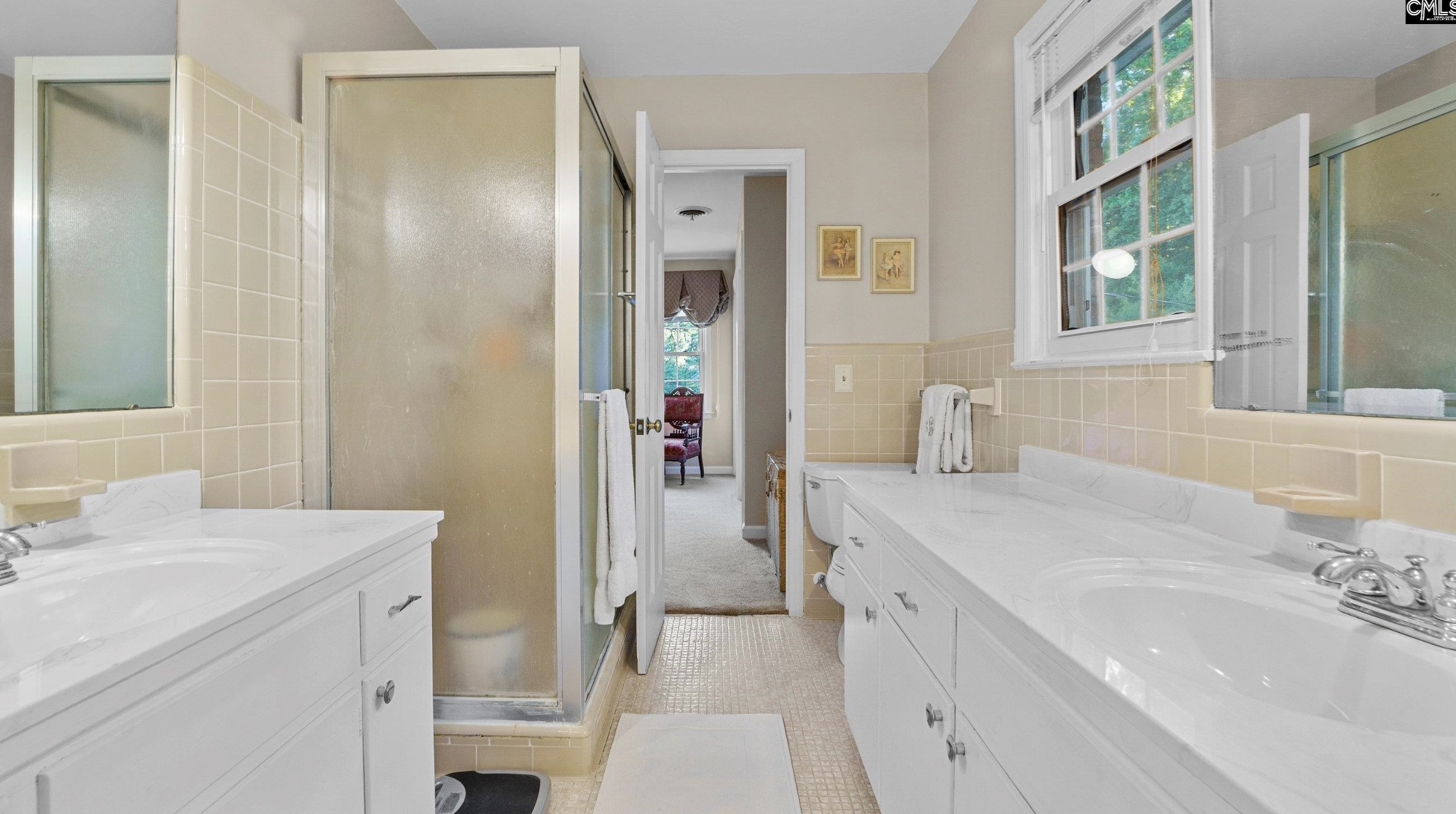 1462 Florawood Dr, Columbia SC  29204-3915 exterior