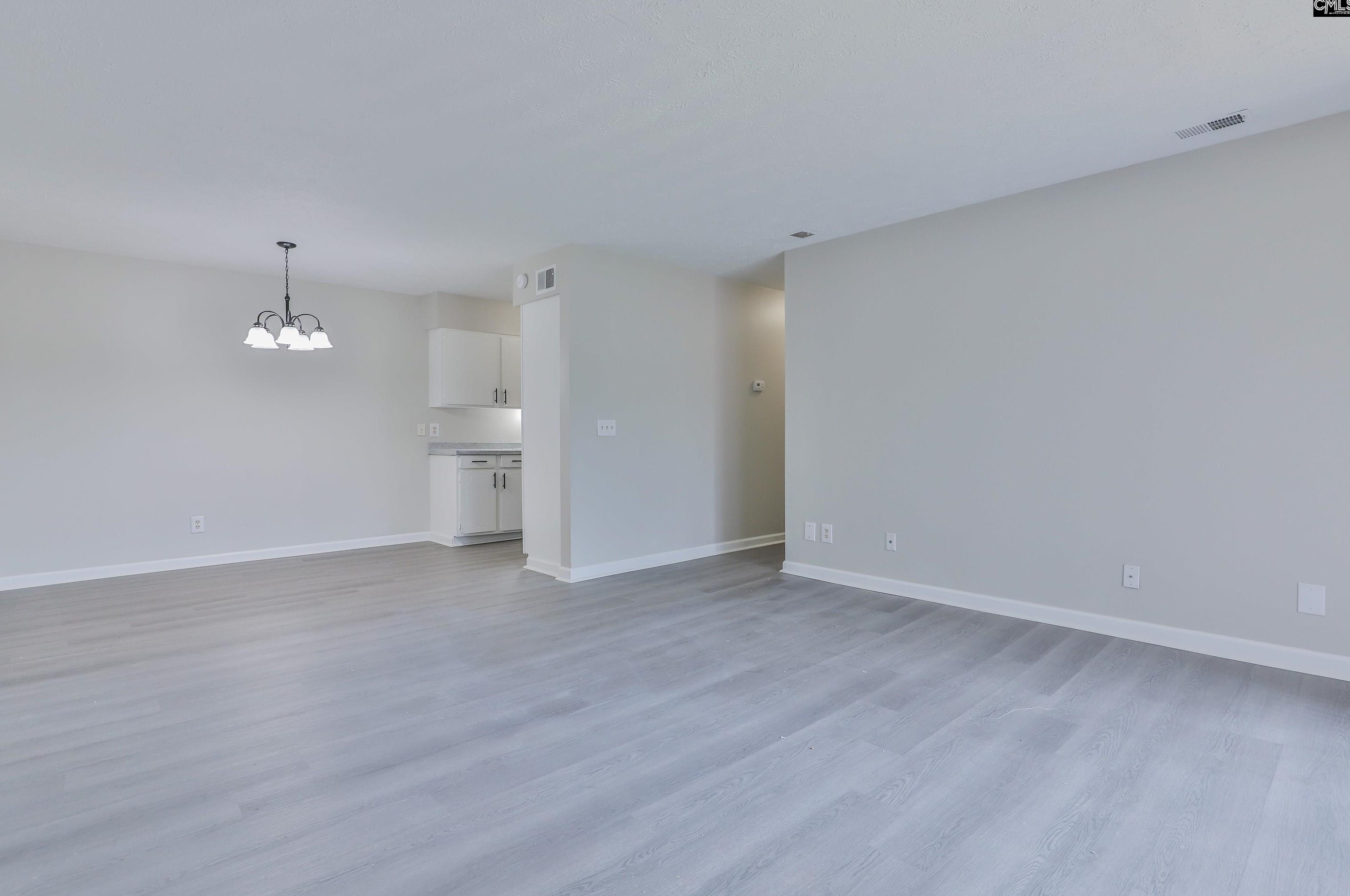 923 Old Mnr Rd, Columbia SC  29210-6523 exterior