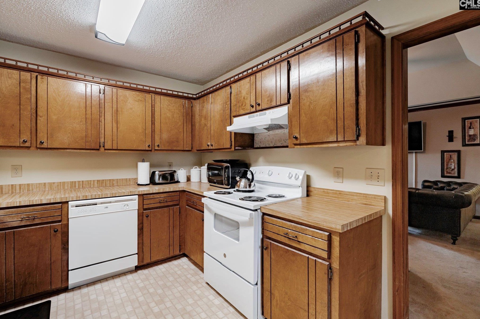 104 Tallwood St, Elgin SC  29045-8765 exterior
