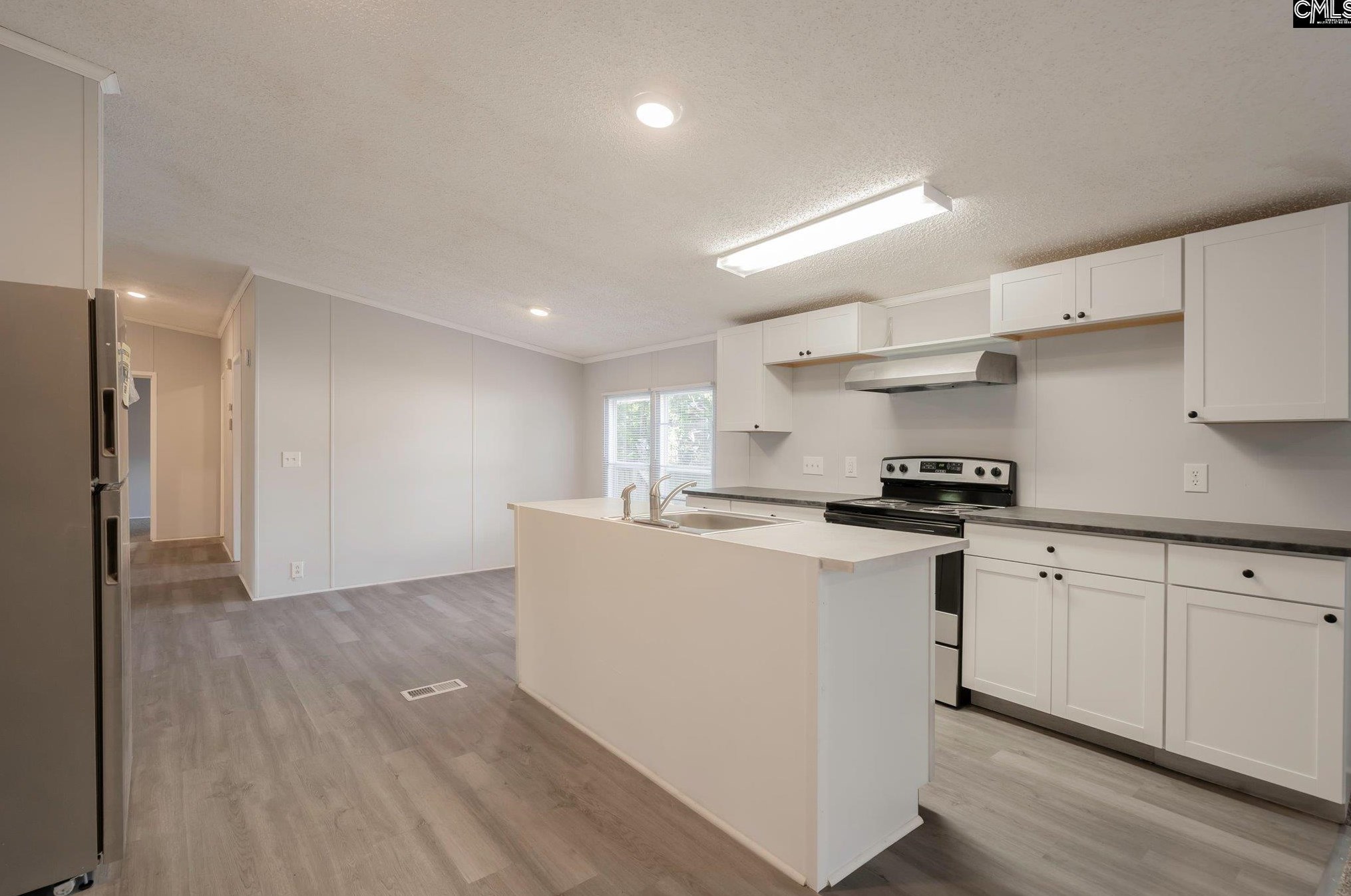 202 Heron Dr, Columbia SC  29203-9385 exterior