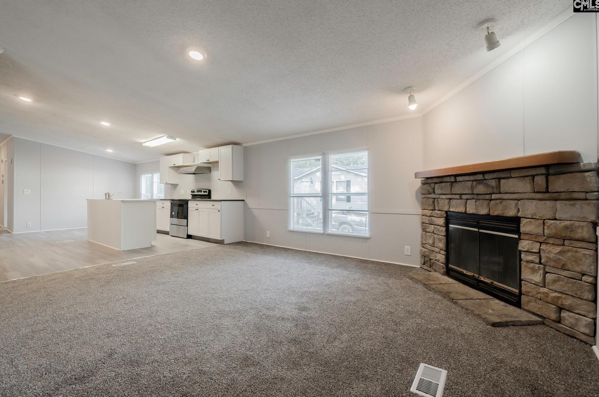 202 Heron Dr, Columbia SC  29203-9385 exterior