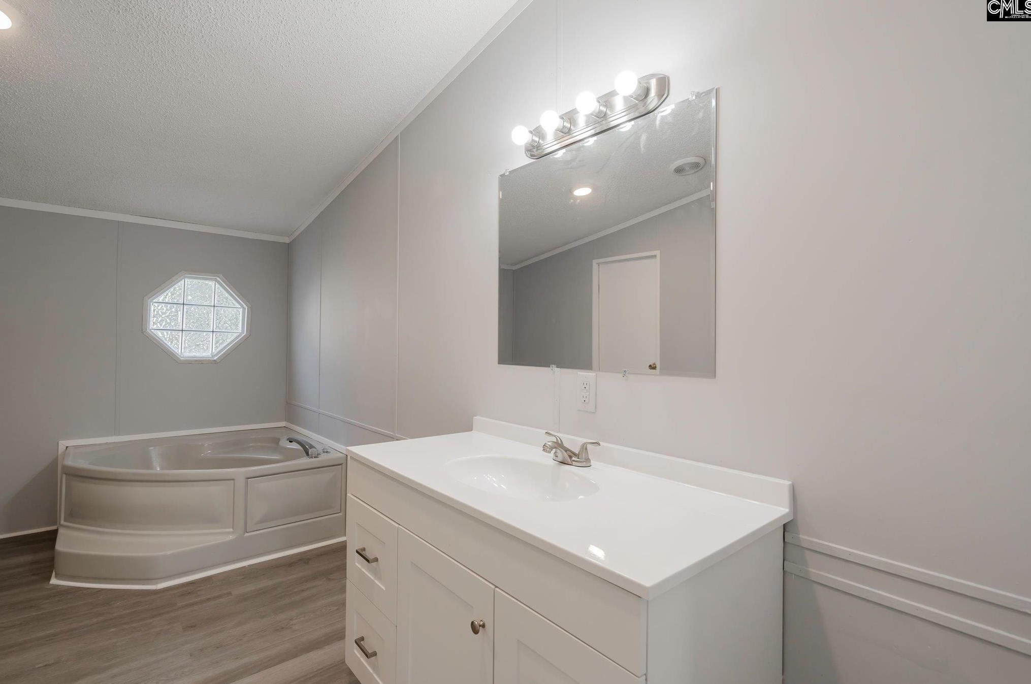 202 Heron Dr, Columbia SC  29203-9385 exterior