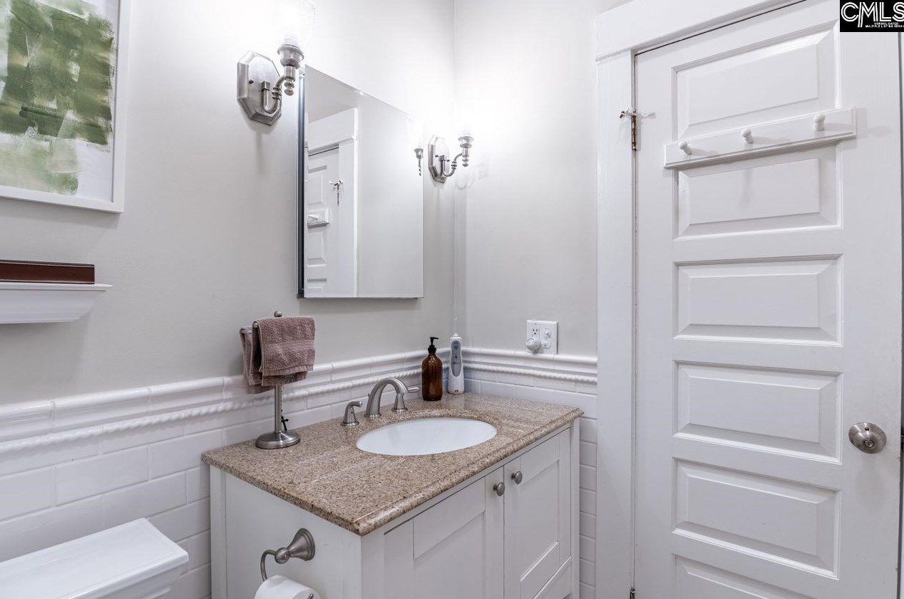 412 Maple St, Columbia SC  29205-0038 exterior