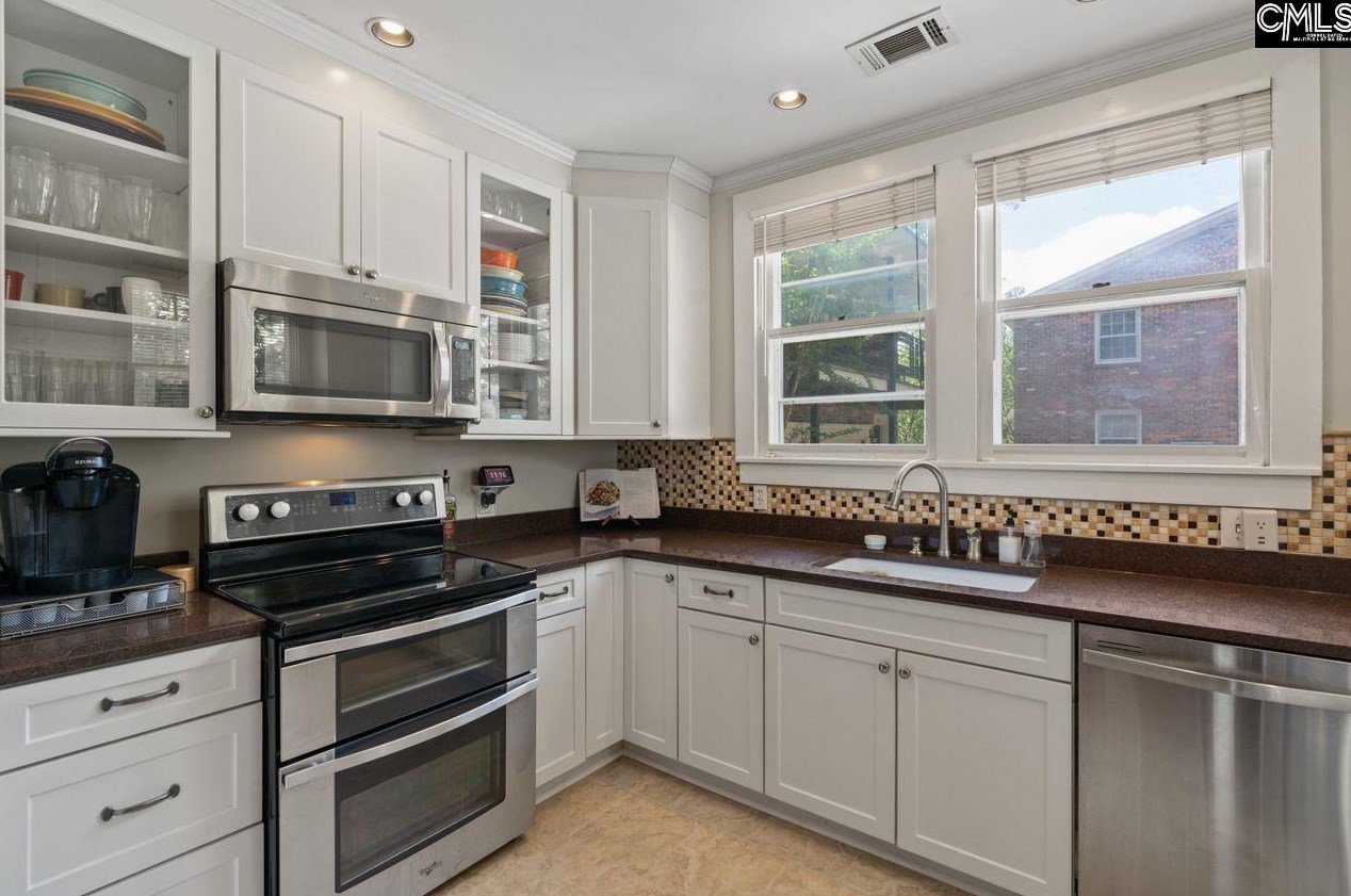 412 Maple St, Columbia SC  29205-0038 exterior