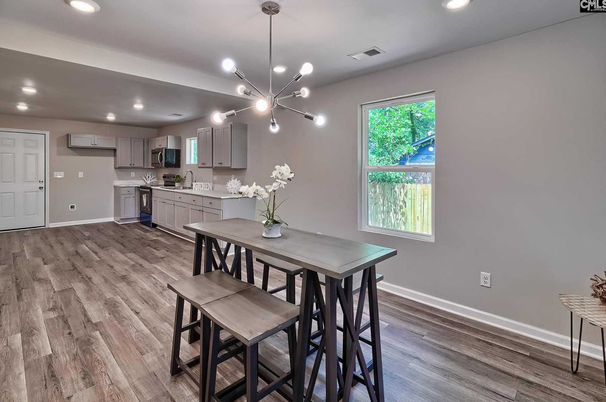 2303 Ervin St, Columbia SC  29204-2212 exterior