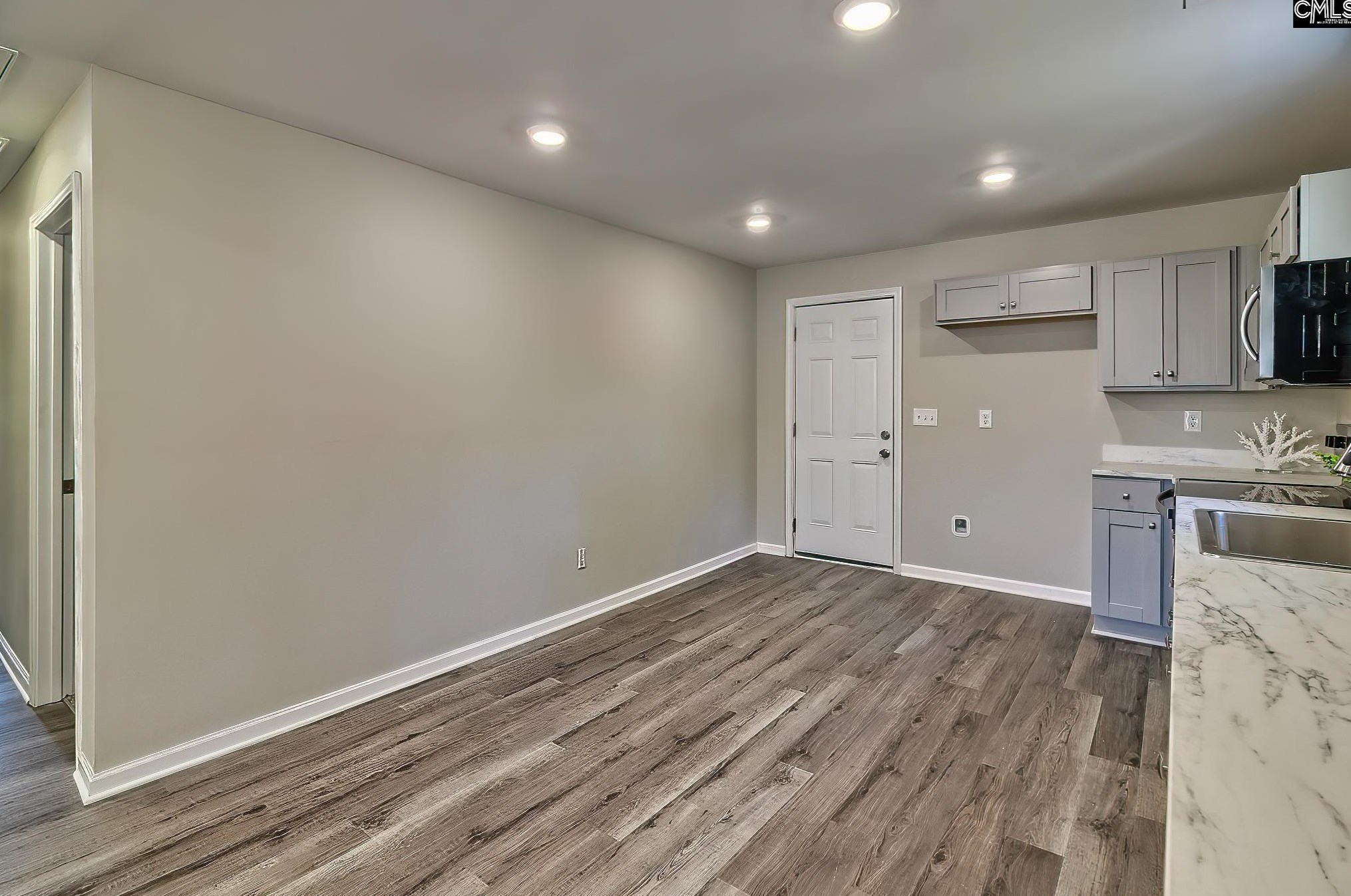 2303 Ervin St, Columbia SC  29204-2212 exterior