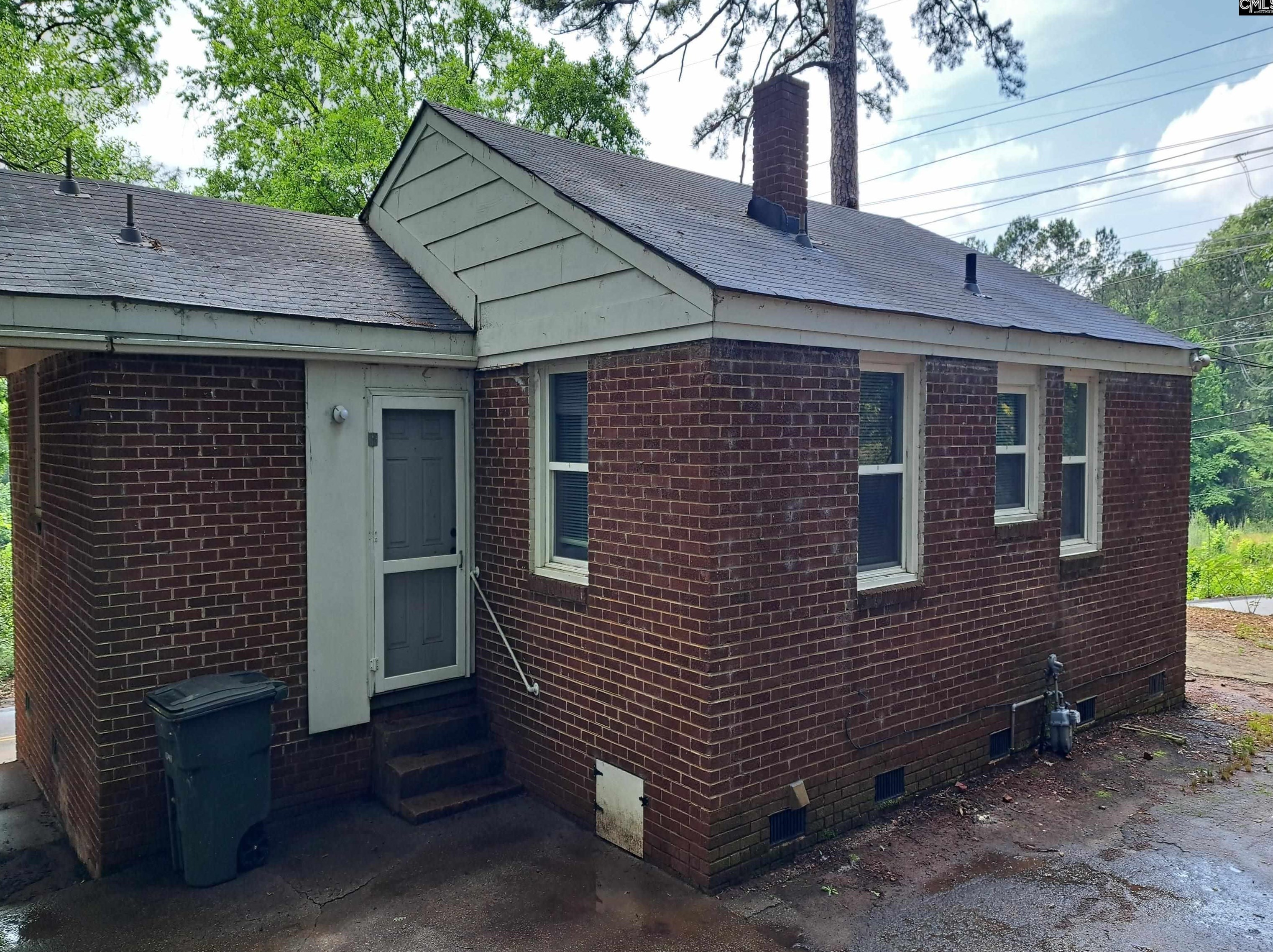 99 Dundee Ln, Columbia, SC 29203-3936