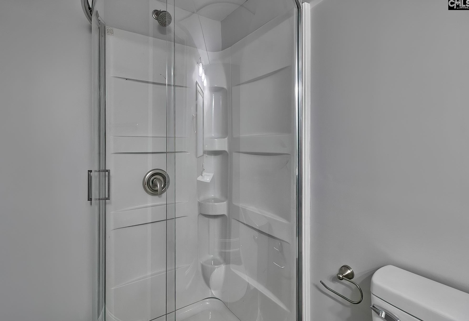 4057 Rosewood Dr, Columbia SC 29205-3743 exterior