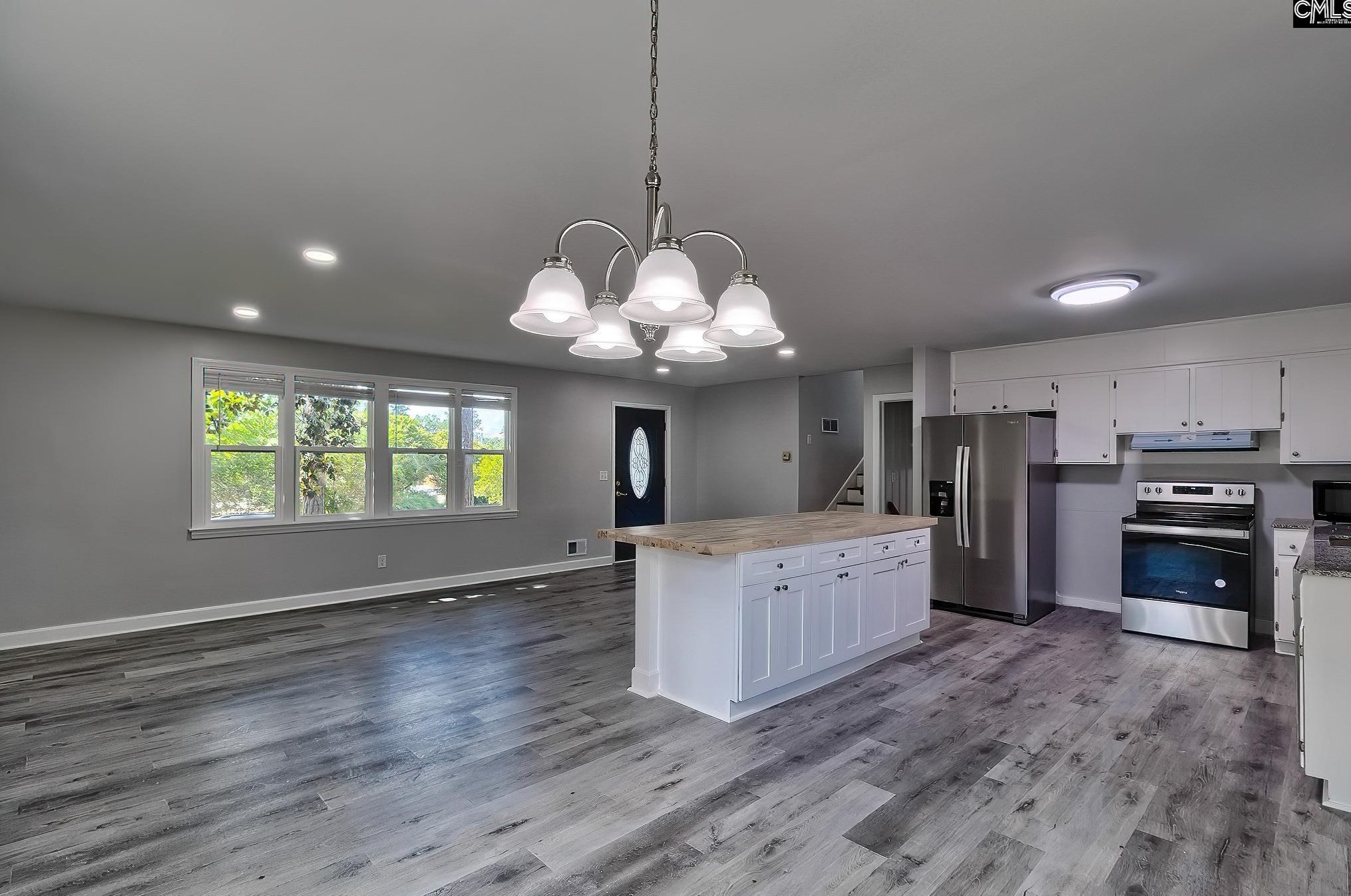 4057 Rosewood Dr, Columbia SC 29205-3743 exterior