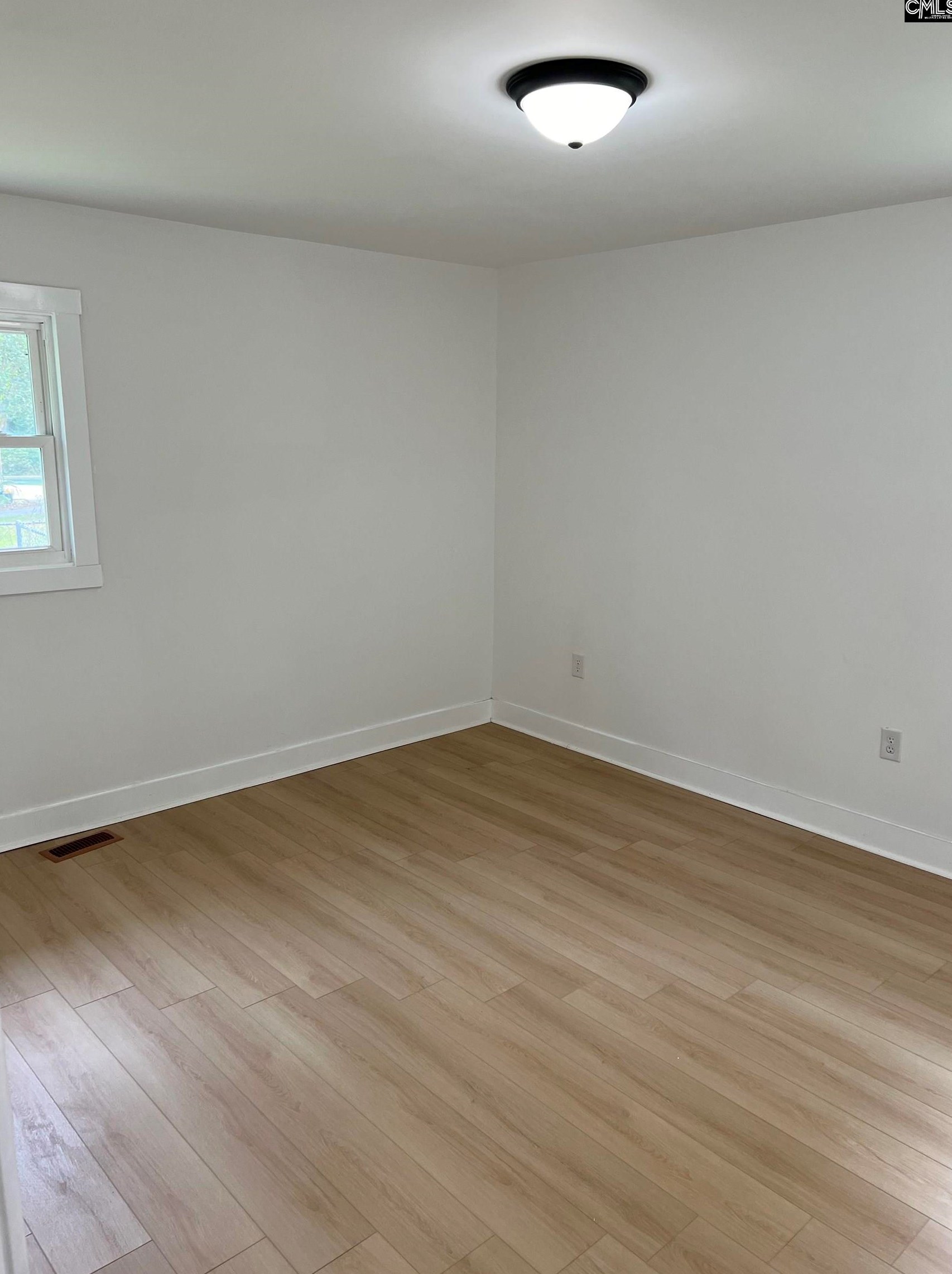 3021 Bruins Ln, Florence SC  29505-5003 exterior