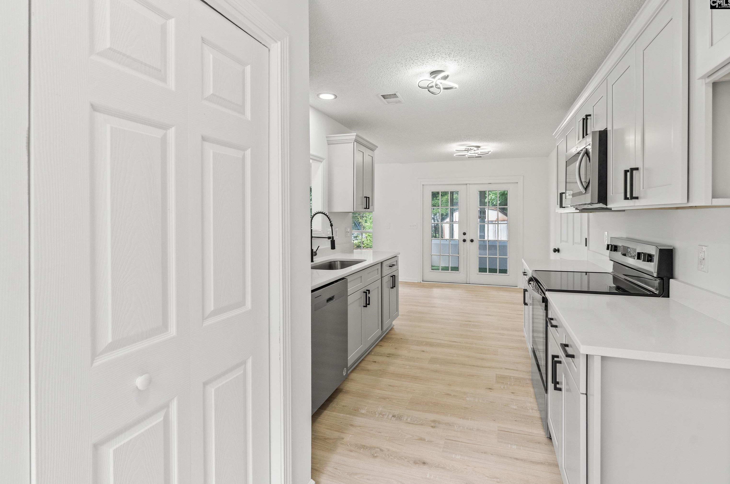 326 Frst Grv Ln, Columbia SC  exterior