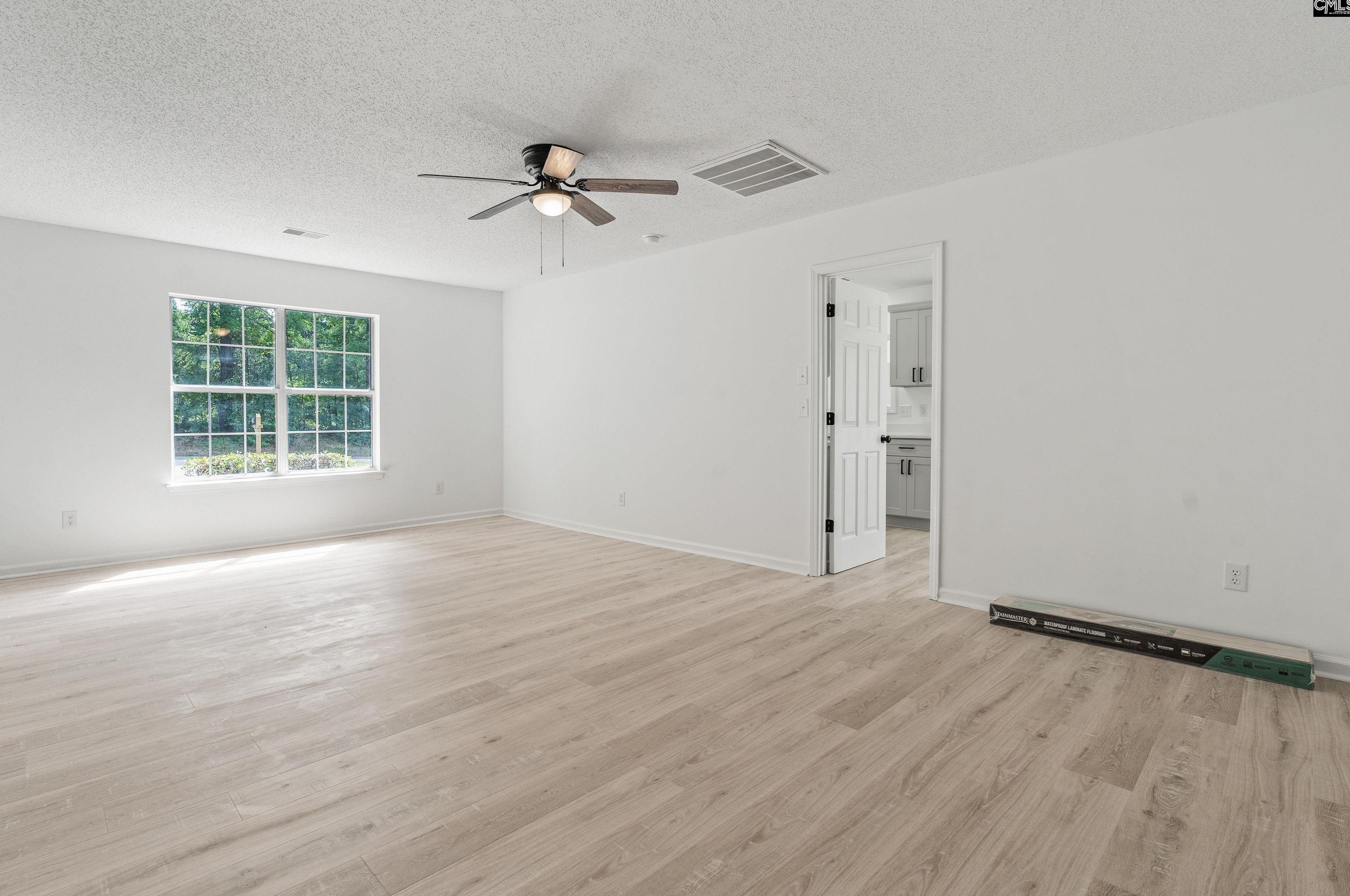 326 Frst Grv Ln, Columbia SC  exterior