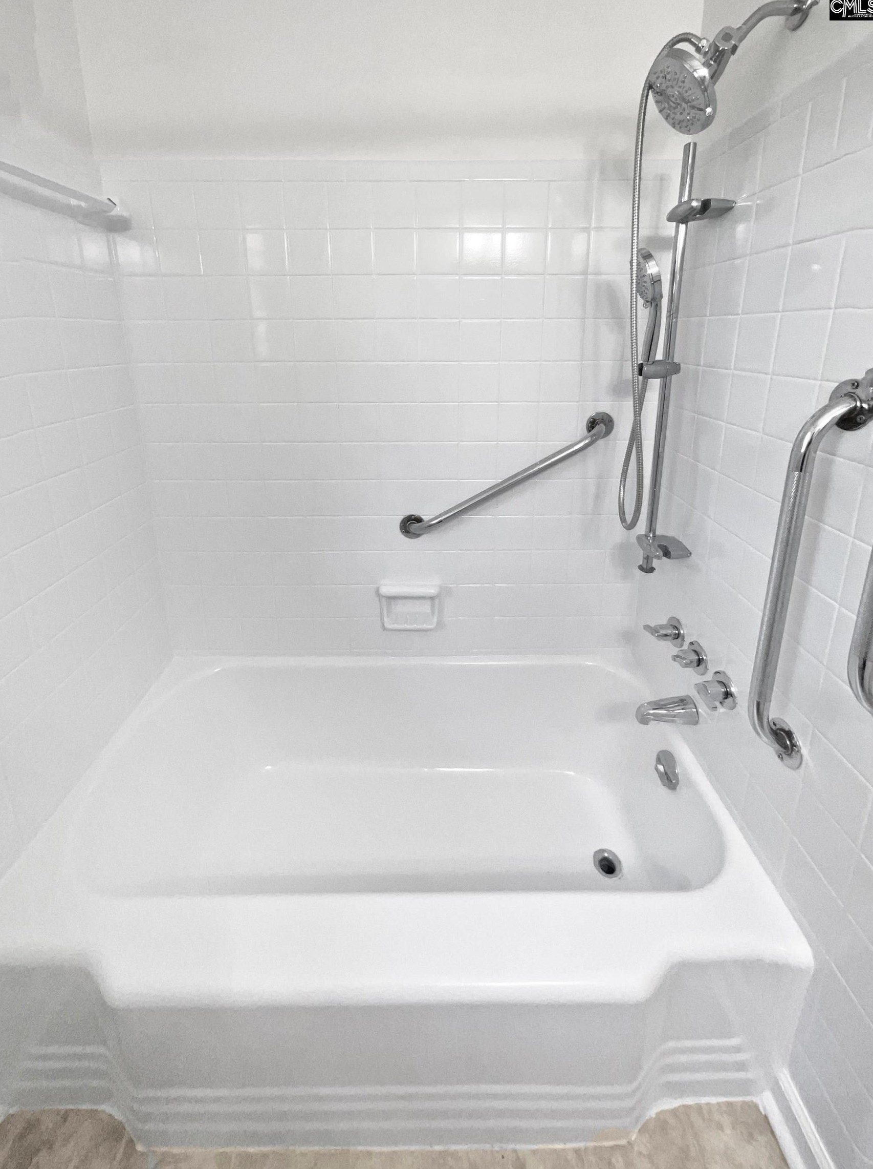 4122 Pinehaven Ct, Columbia SC 29205-4927 exterior