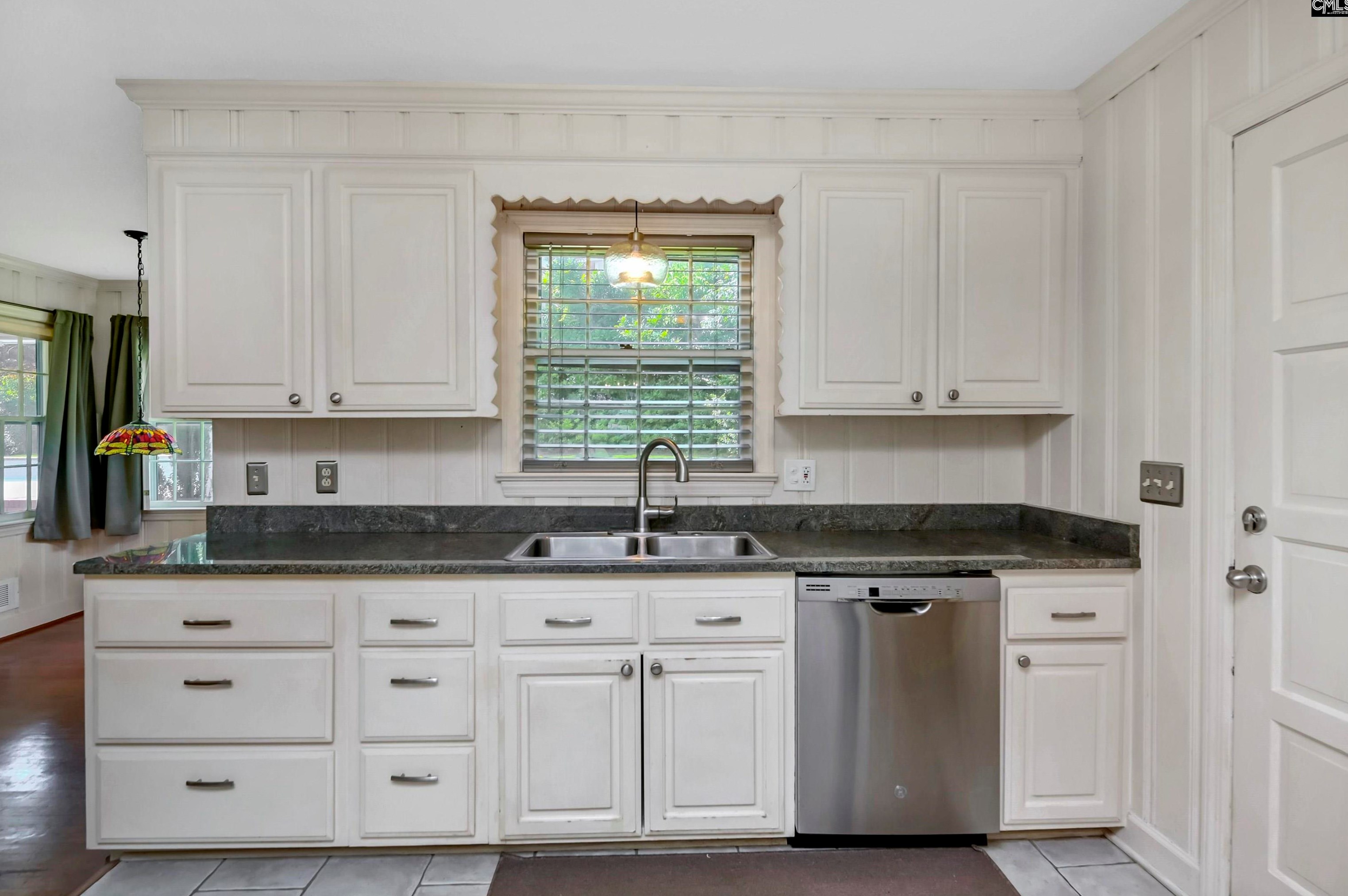 301 Leton Dr, Columbia SC 29210-4215 exterior